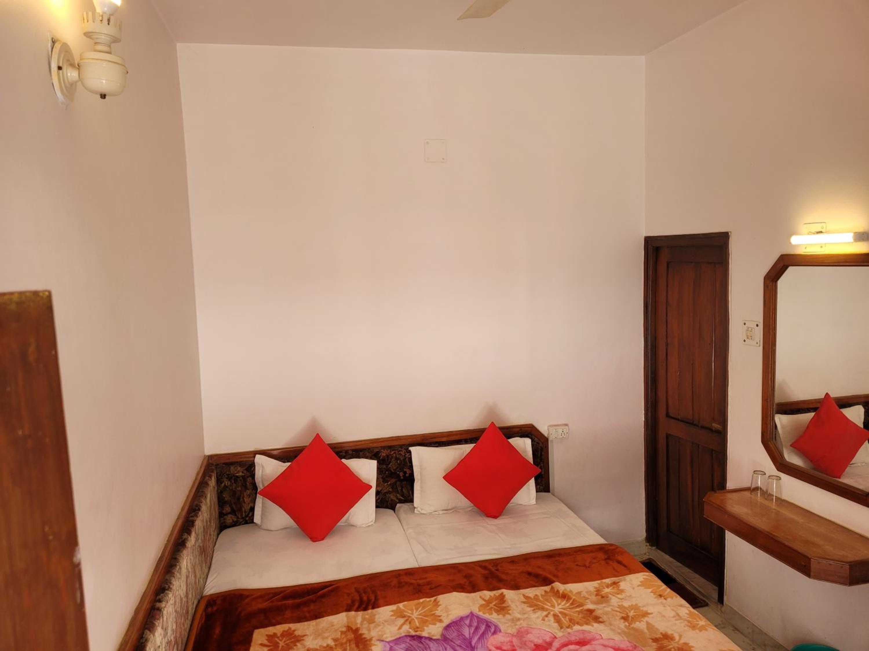 Standard Double Room photo 1