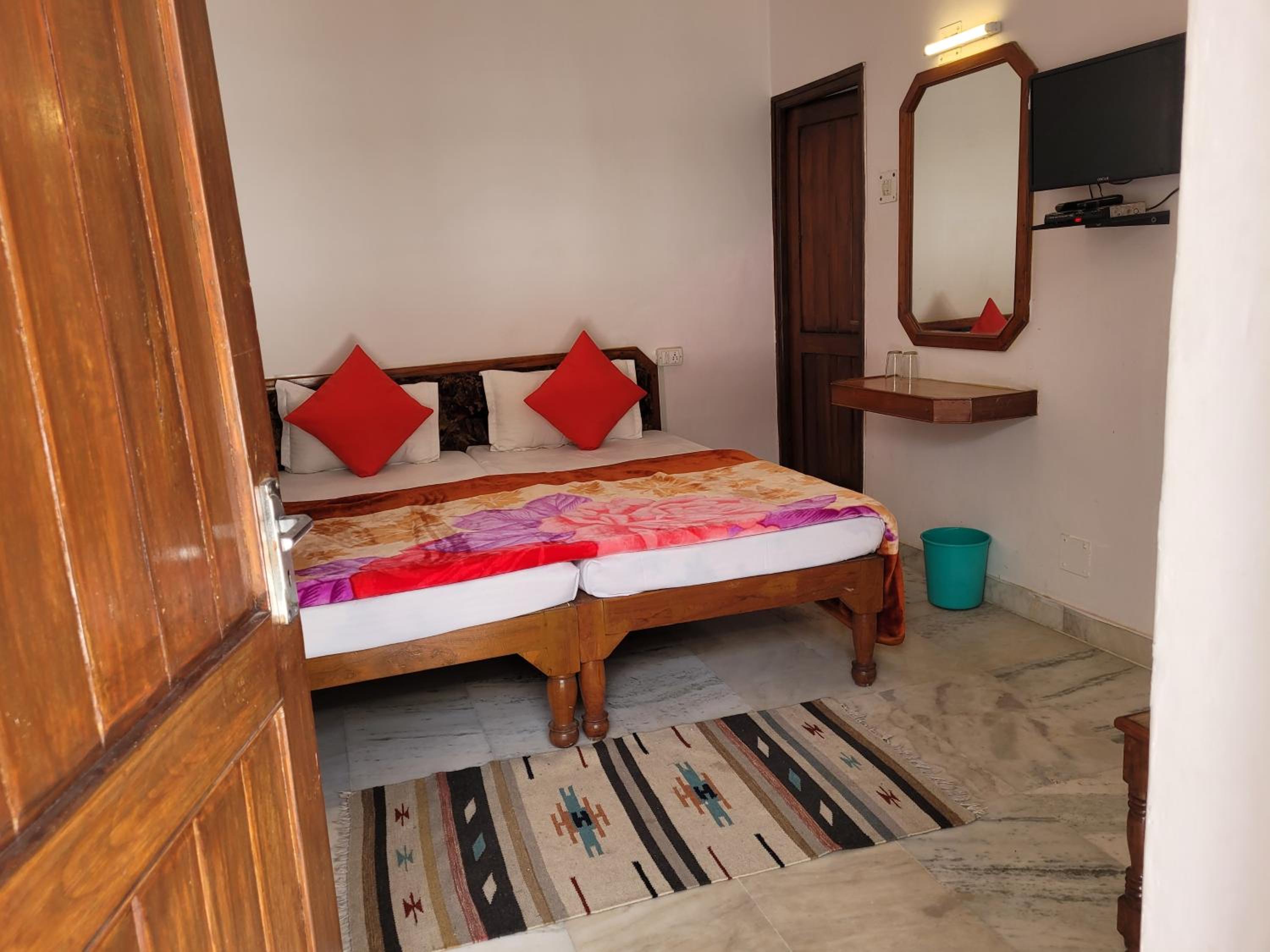 Standard Single Room photo 2