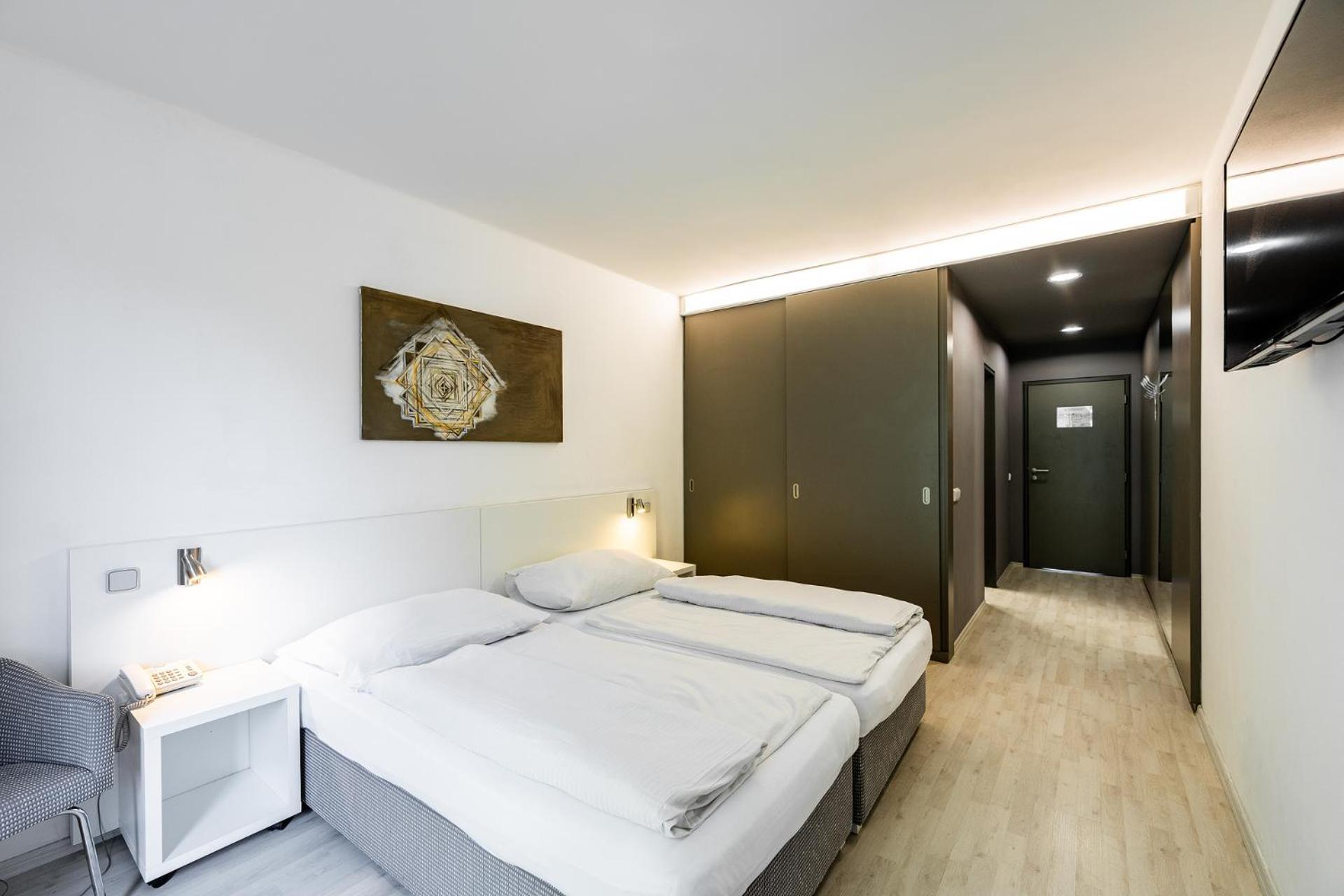 Superior Double or Twin Room - Photo 2