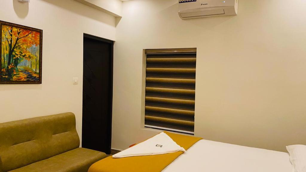 Deluxe Double Room with Extra Bed photo 1