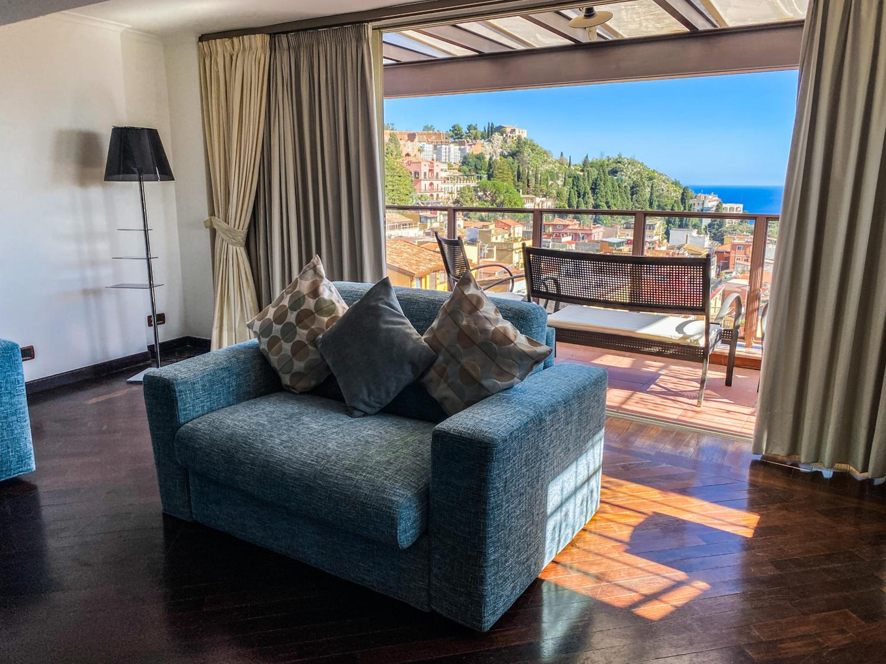 Appartamento vista mare attico