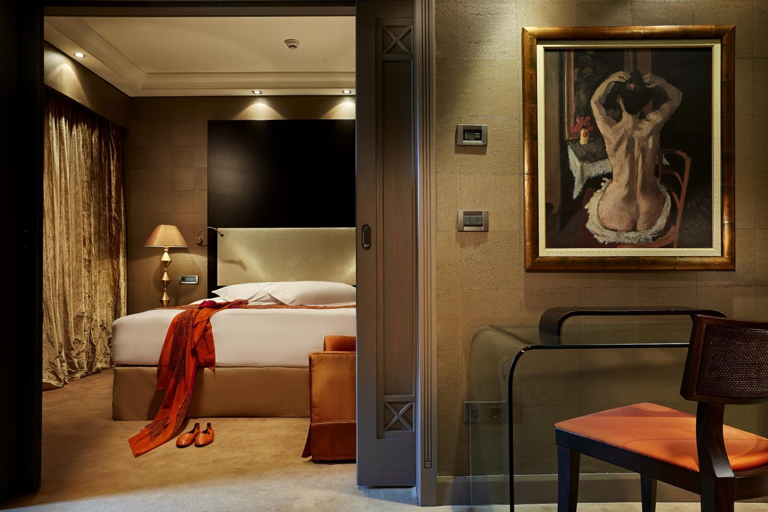 Executive Park Suite - Photo 10