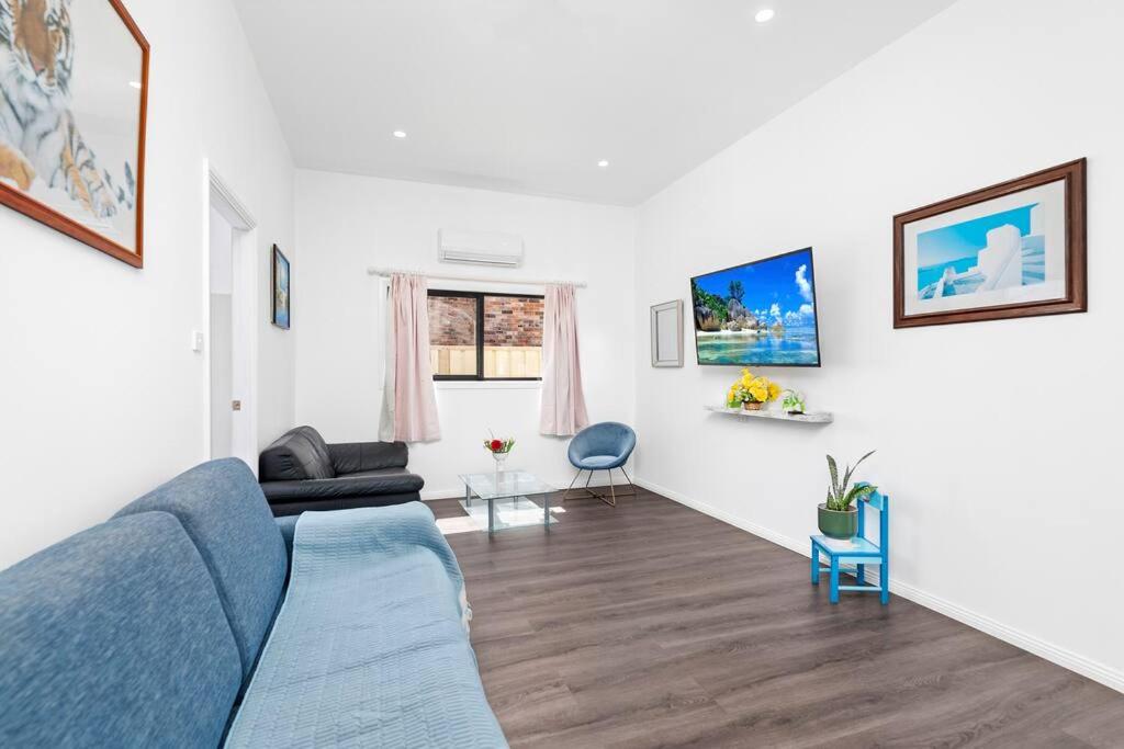 Four-Bedroom House photo 1