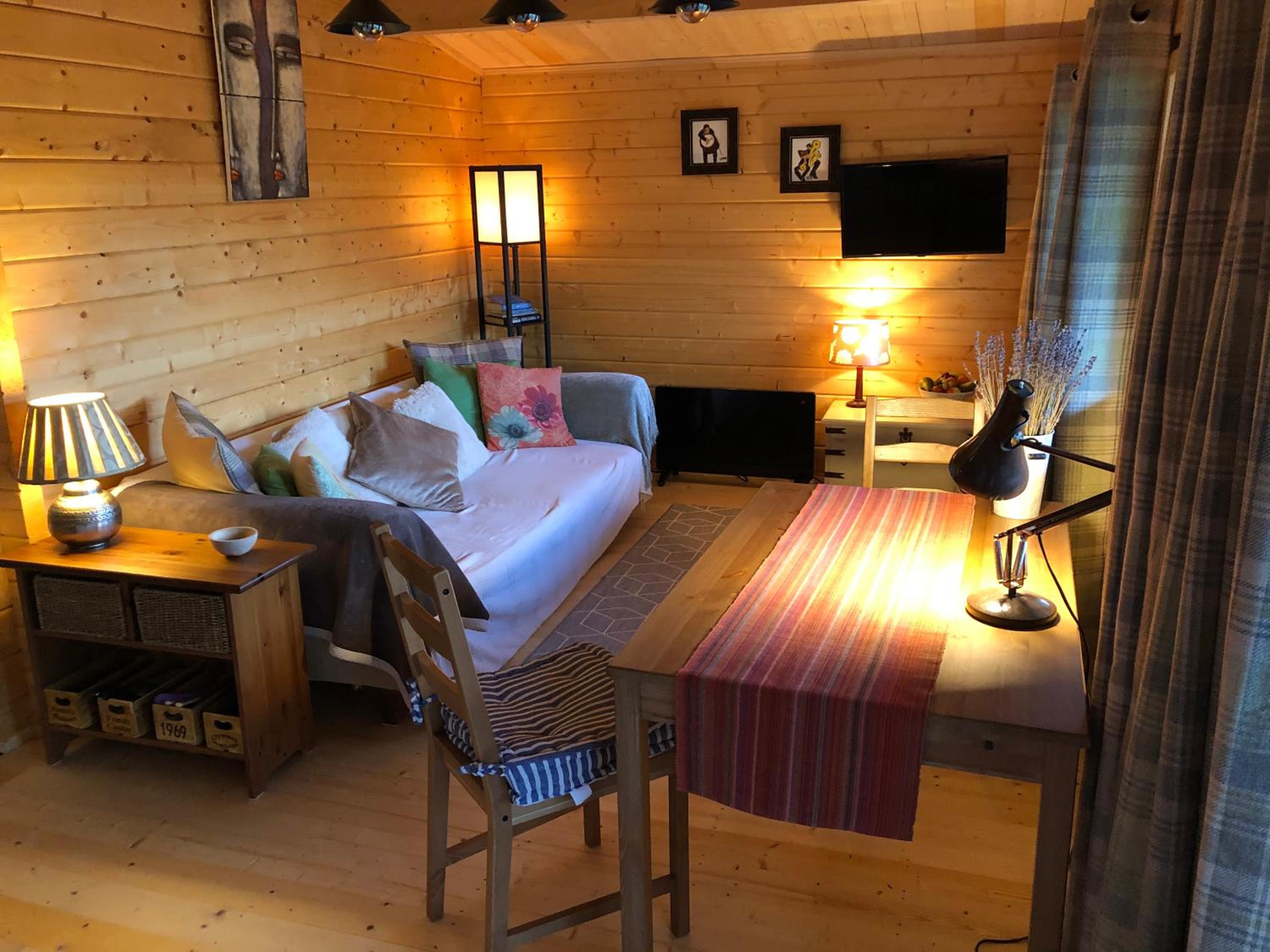 One-Bedroom House photo 3