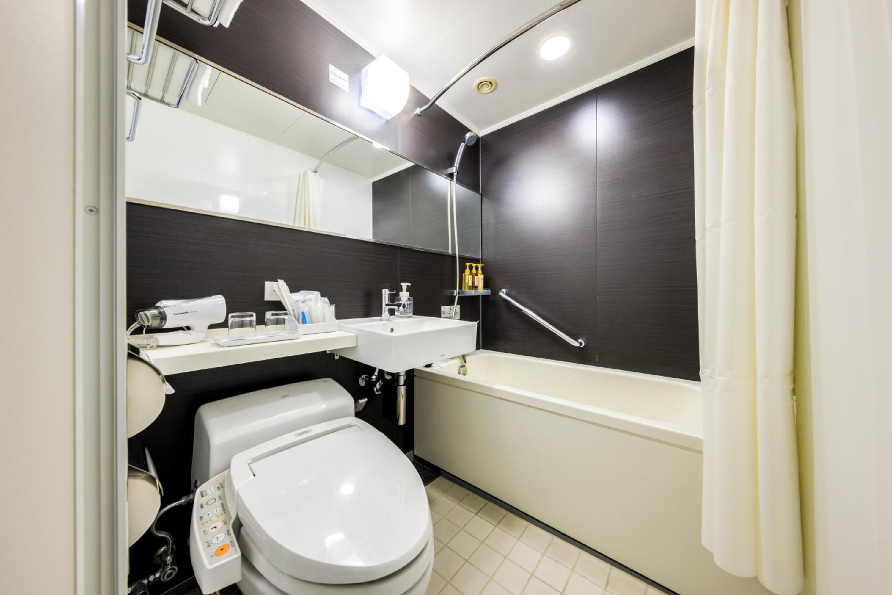 Standard Twin Room - Non-Smoking photo 2