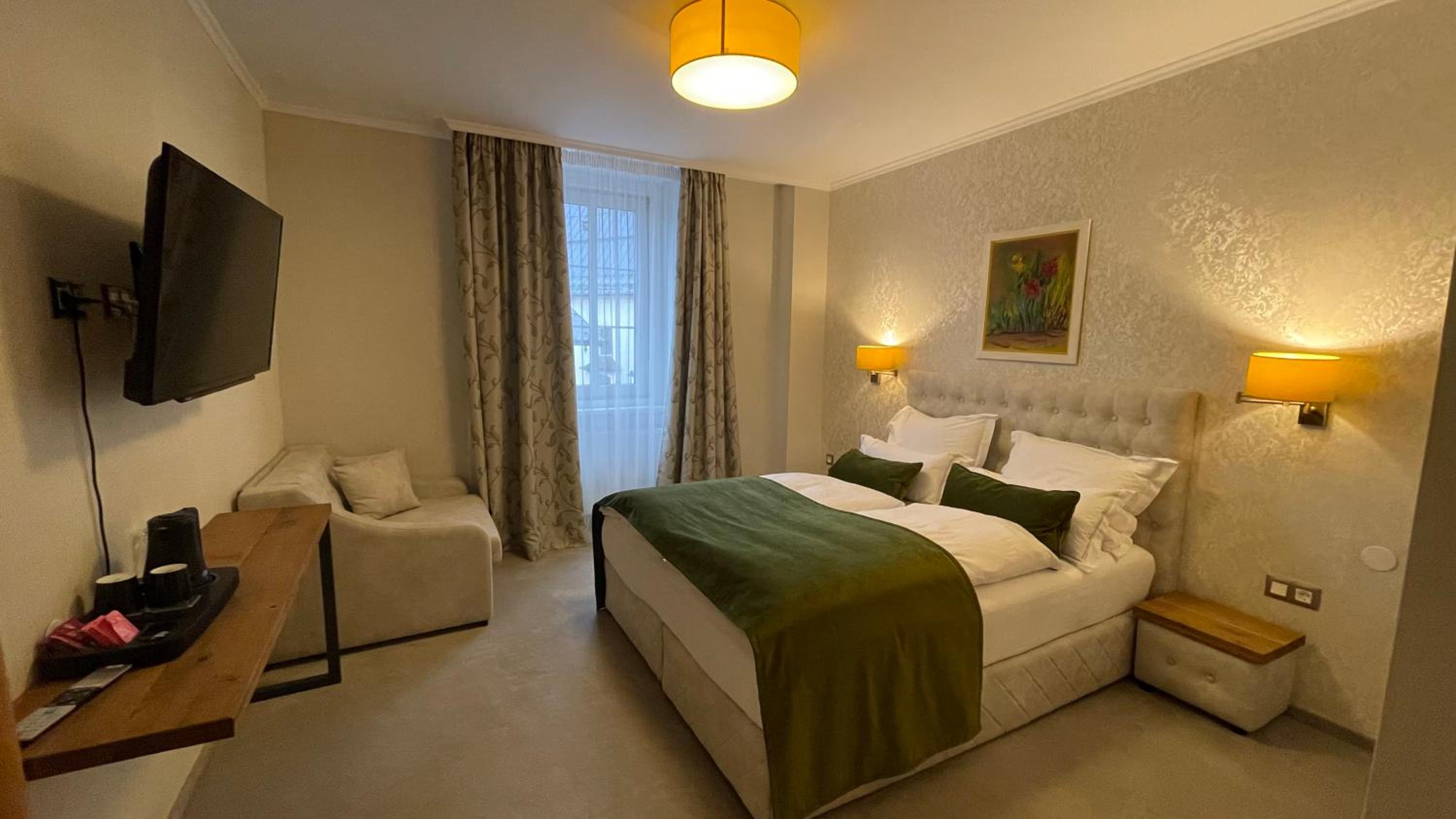 Double Room with Extra Bed - Photo 6