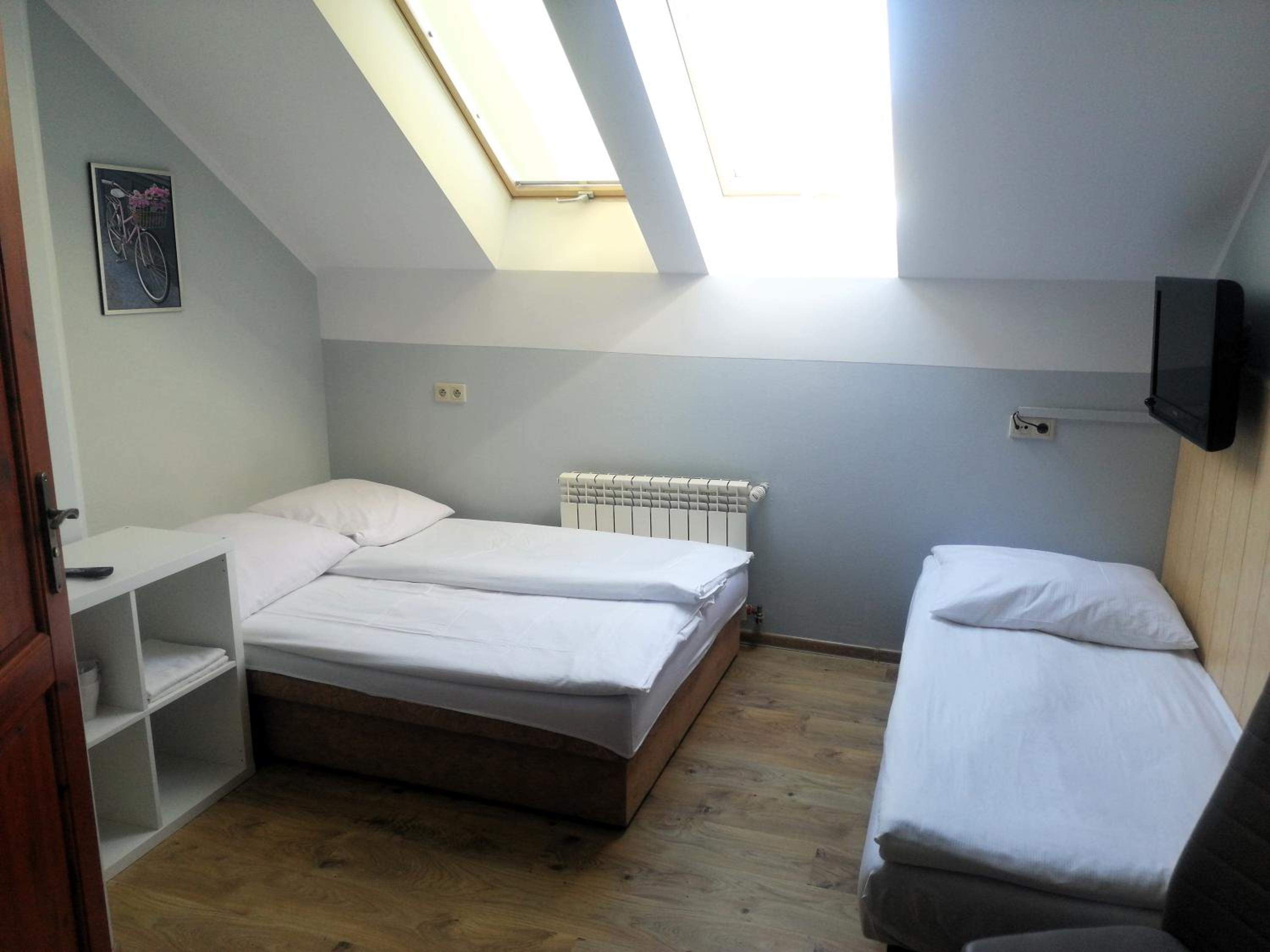 Economy Double Room photo 1