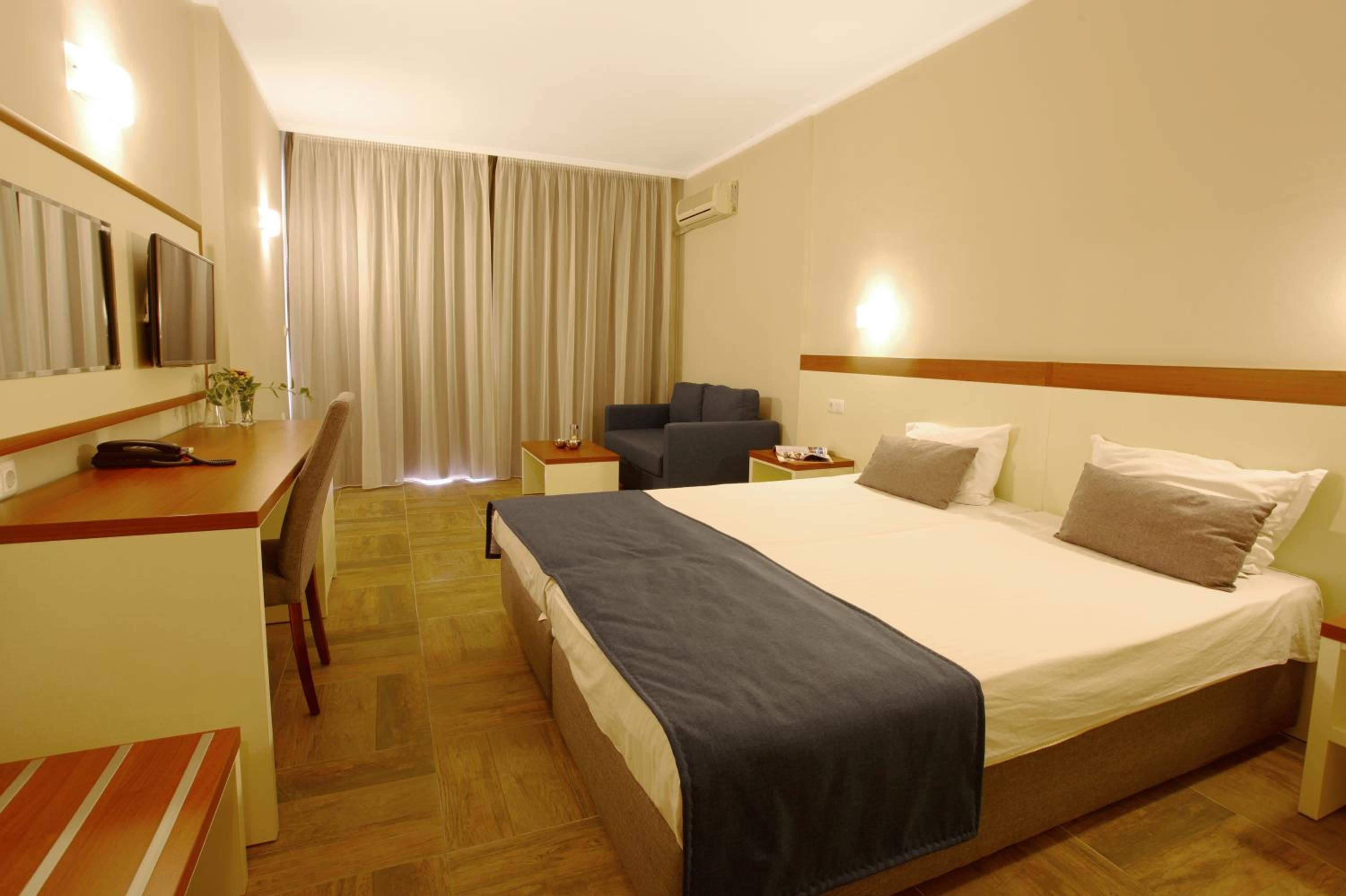 Superior Double Room photo 1