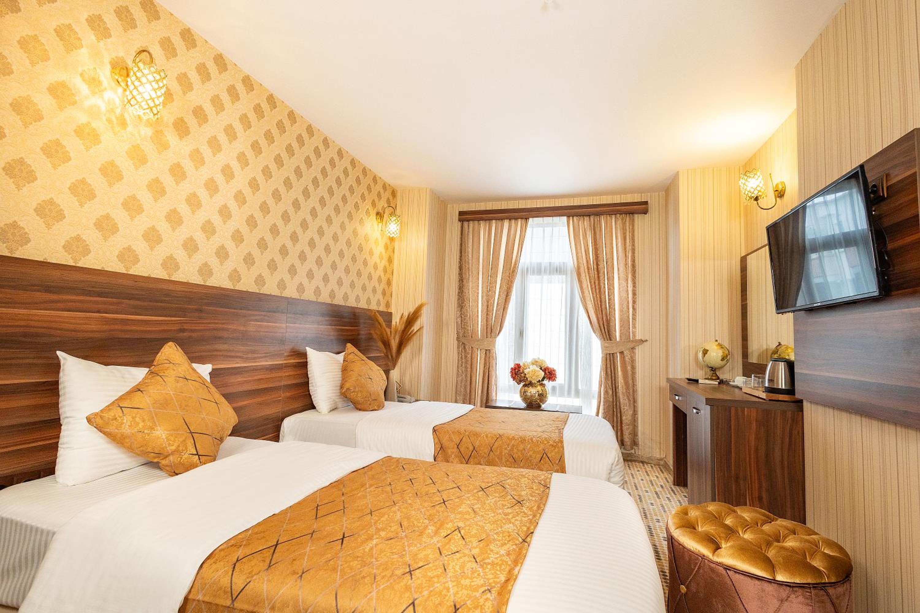 Double Room - Photo 6