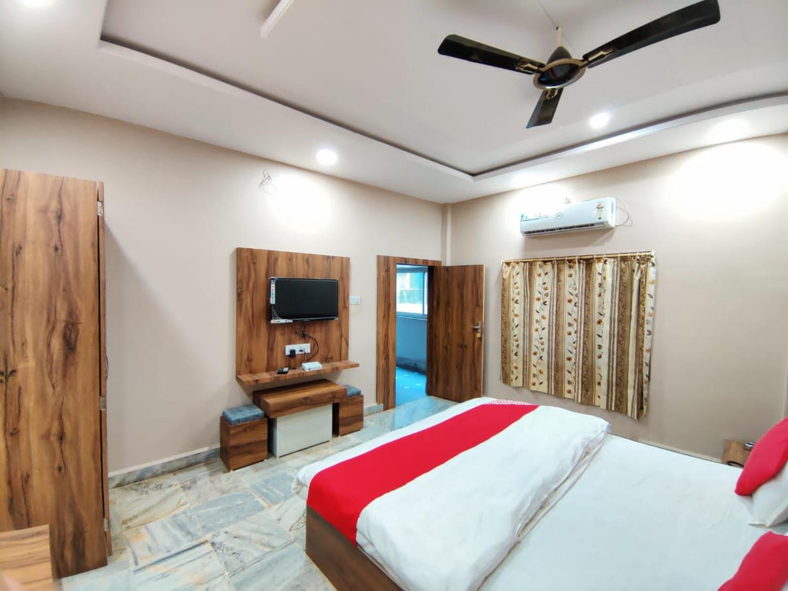 Standard King Room photo 1