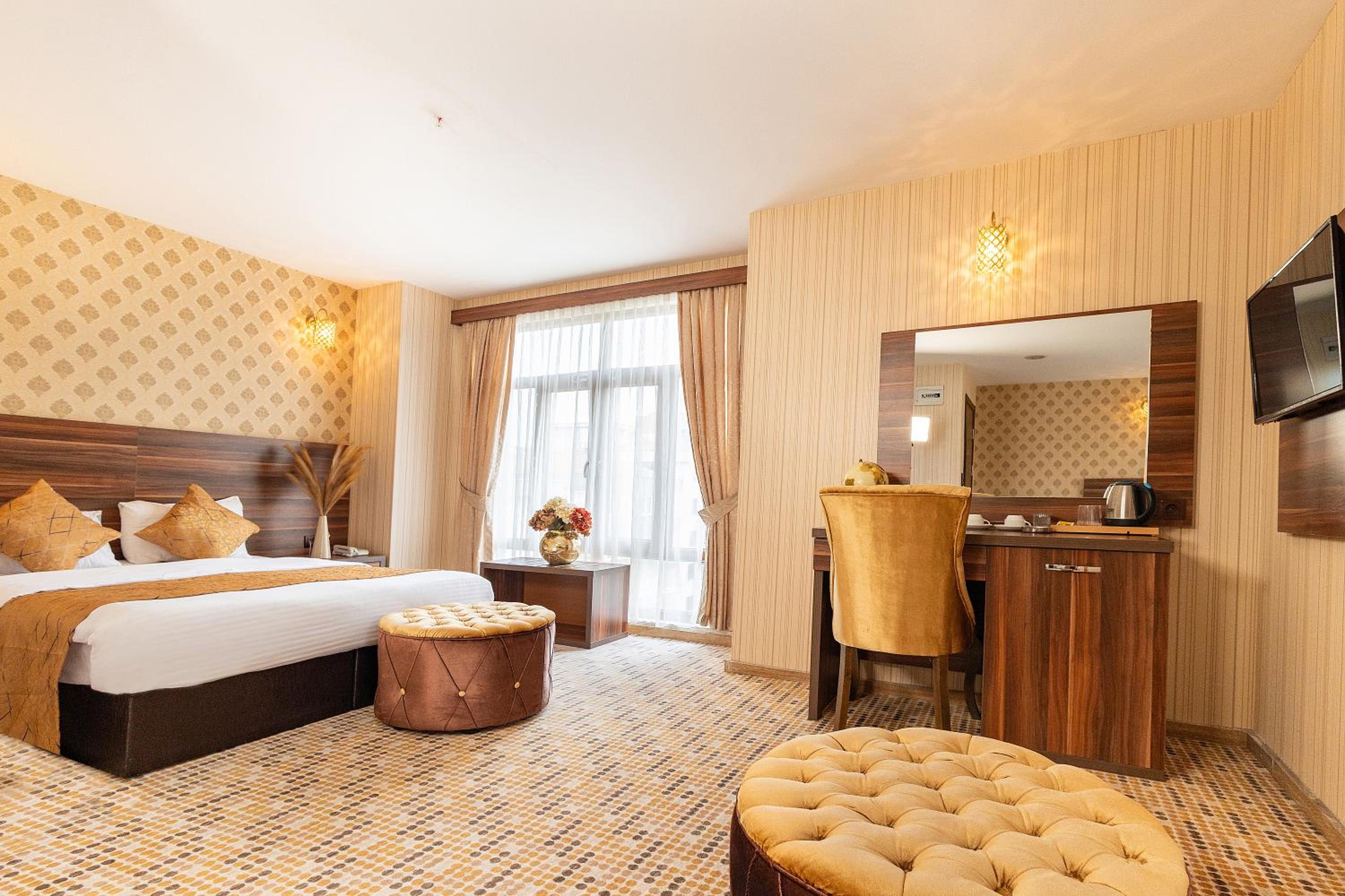Deluxe Quadruple Room - Photo 14