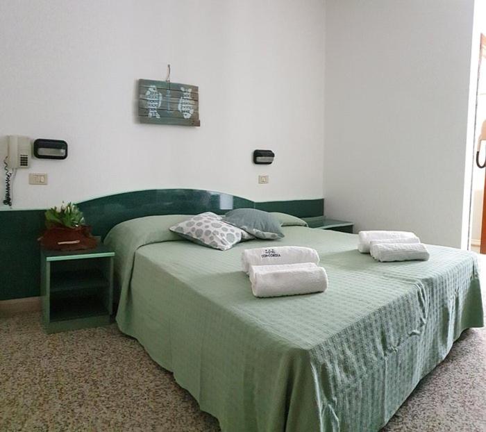 Double or Twin Room photo 1