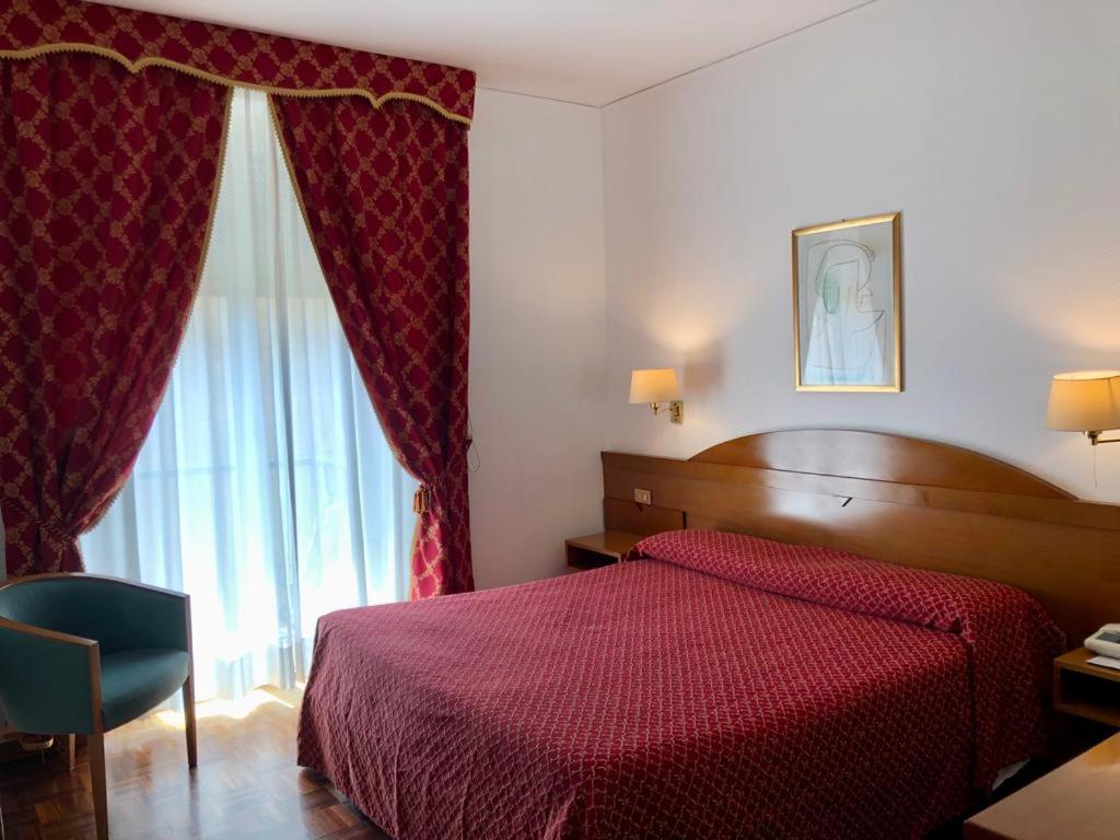 Double Room - Photo 3