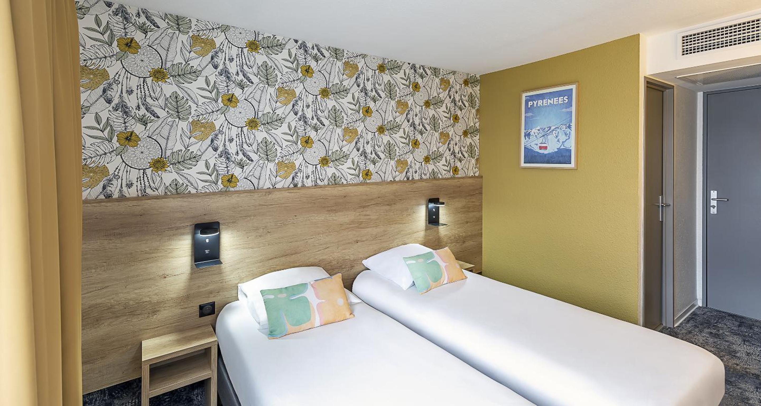 Comfort Queen Room - Photo 4