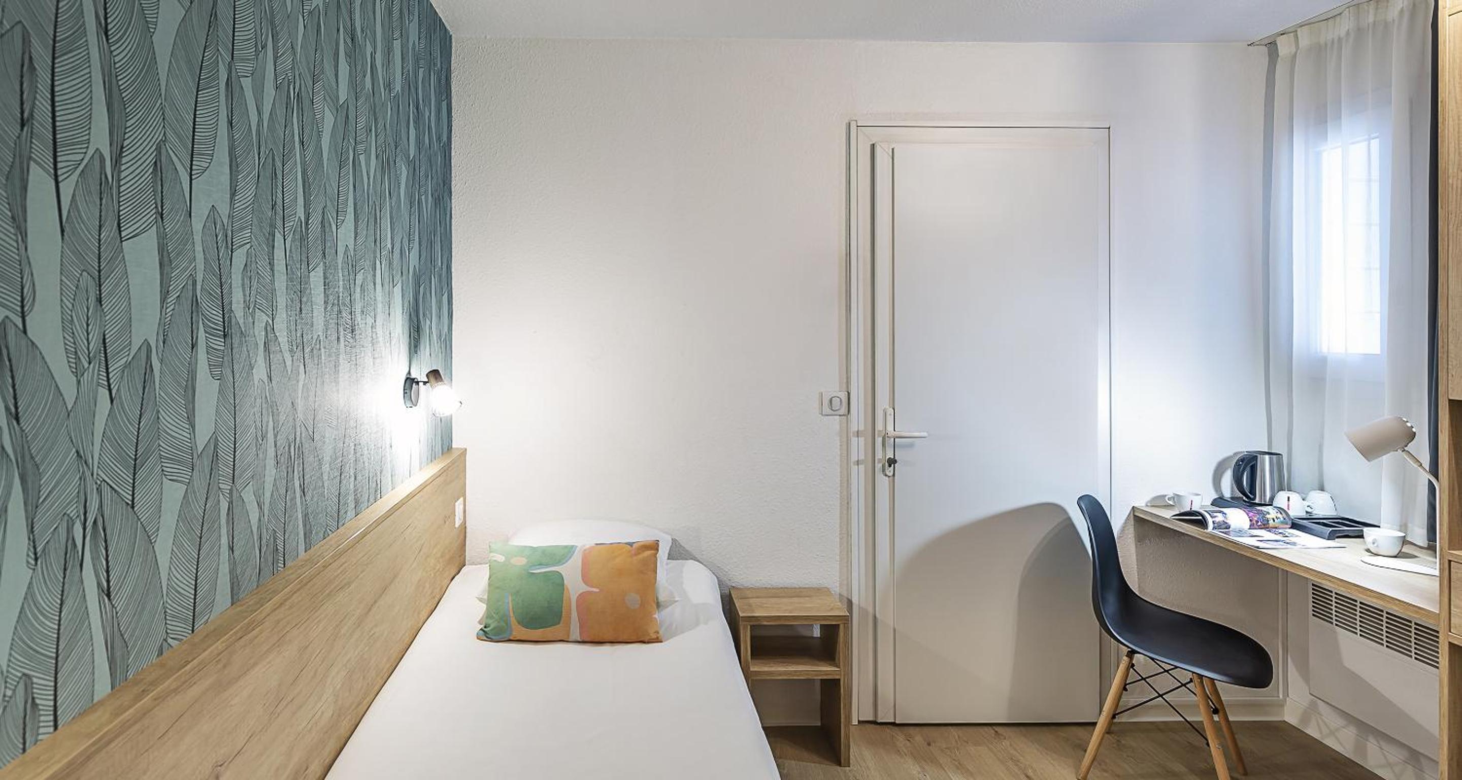 Standard Family Room with One Double and One Single Bed - Photo 10