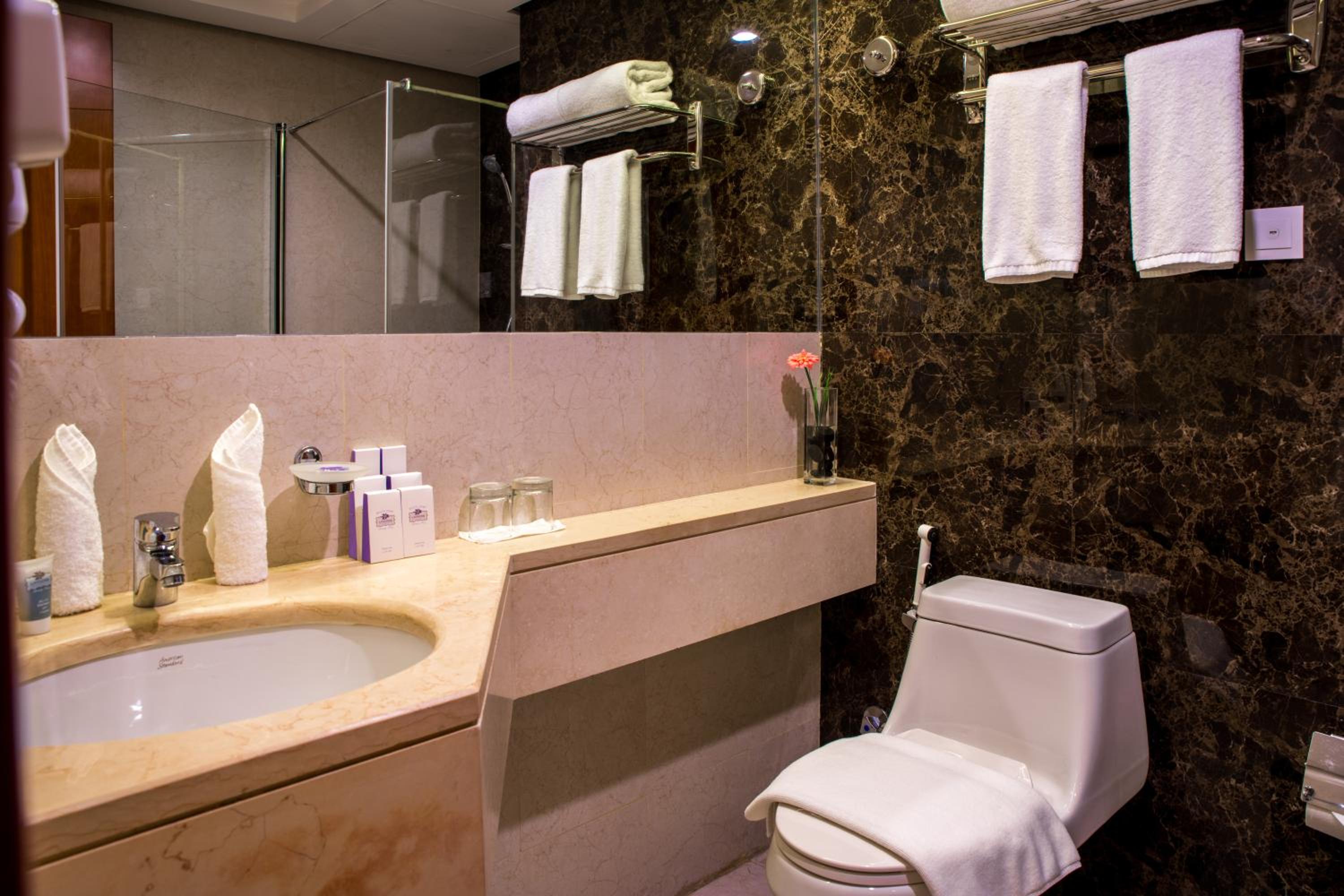 Double or Twin Room - Photo 3