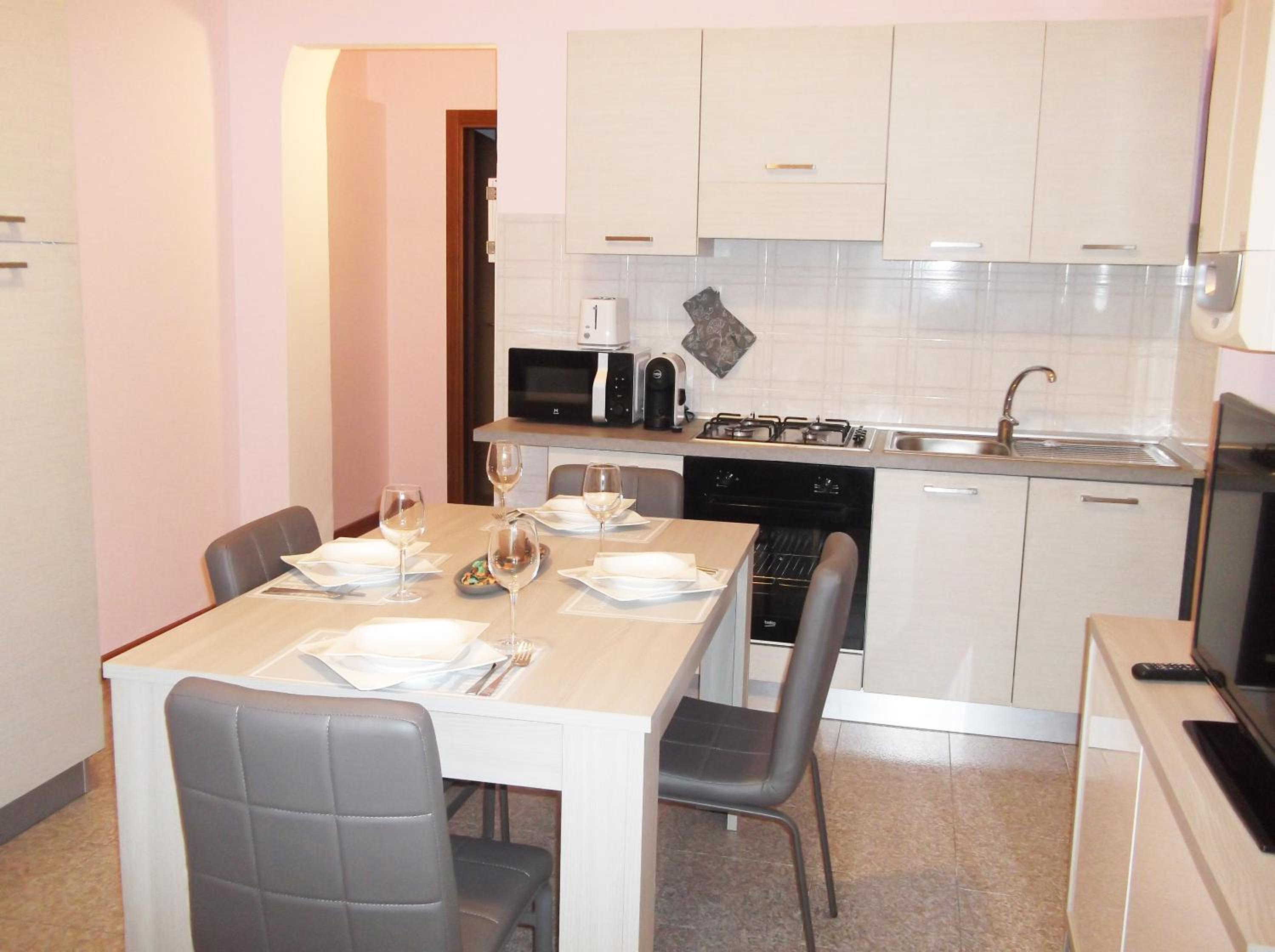 One-Bedroom Apartment - Photo 20