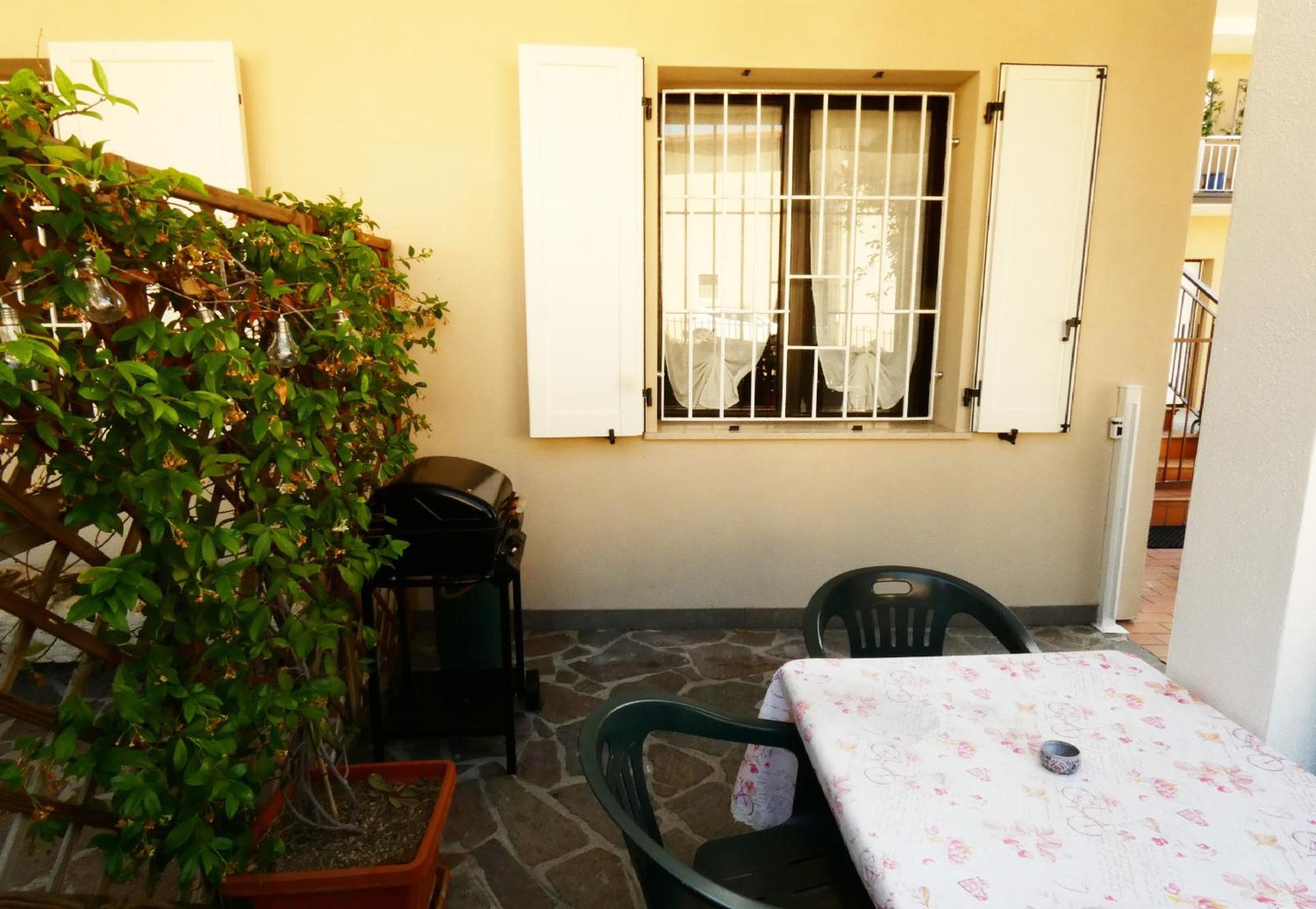 One-Bedroom Apartment - Photo 9
