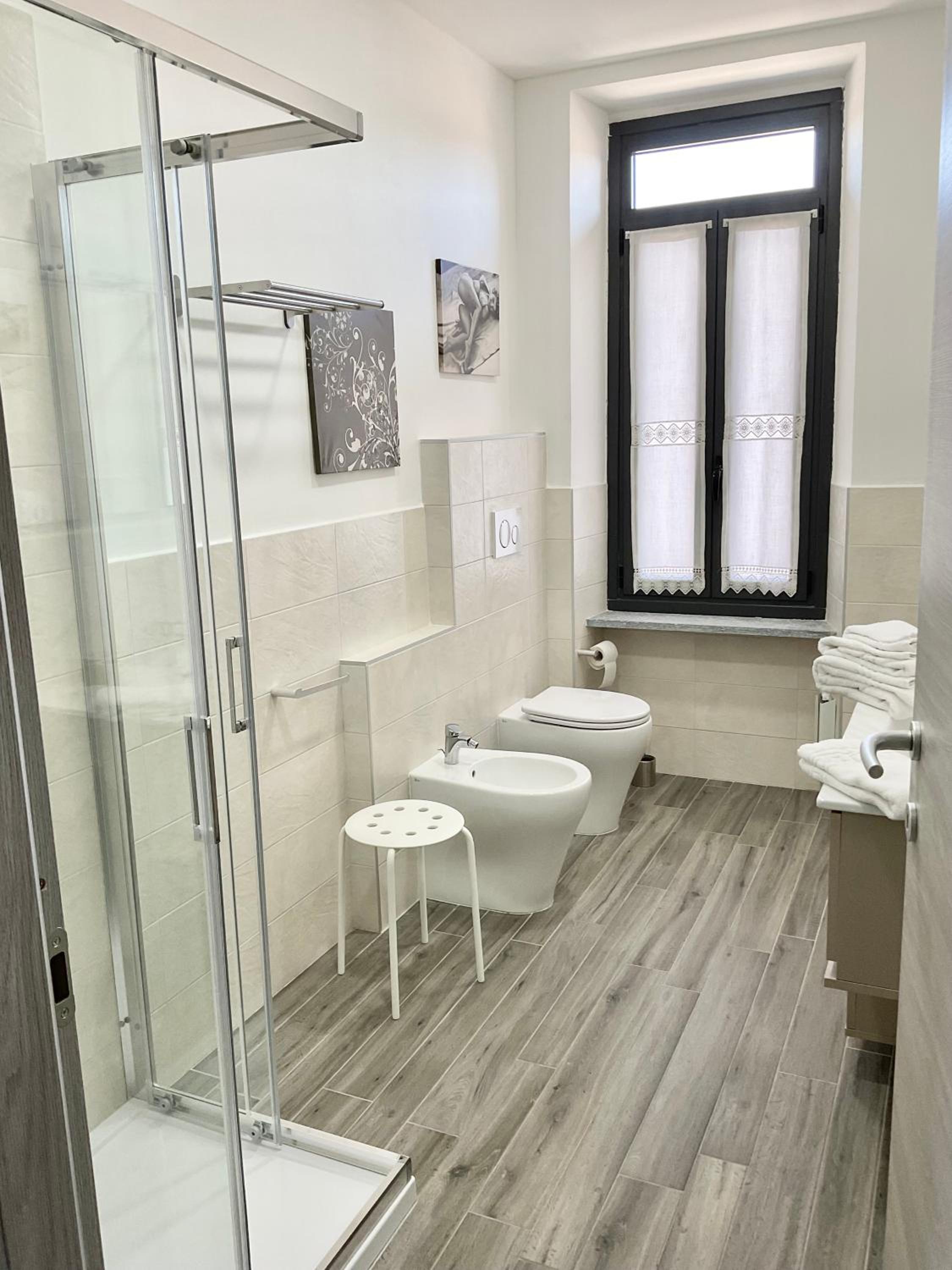 Deluxe Double Room with Extra Bed photo 2