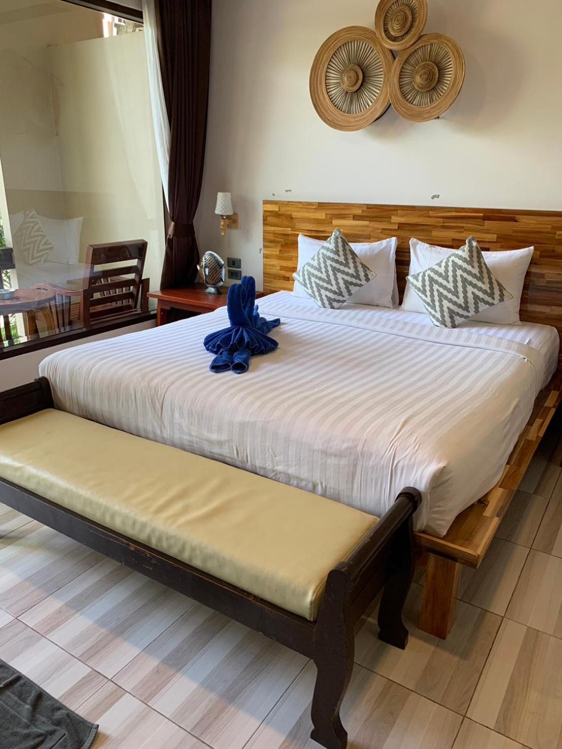 Premium Double Room - Street Side Building