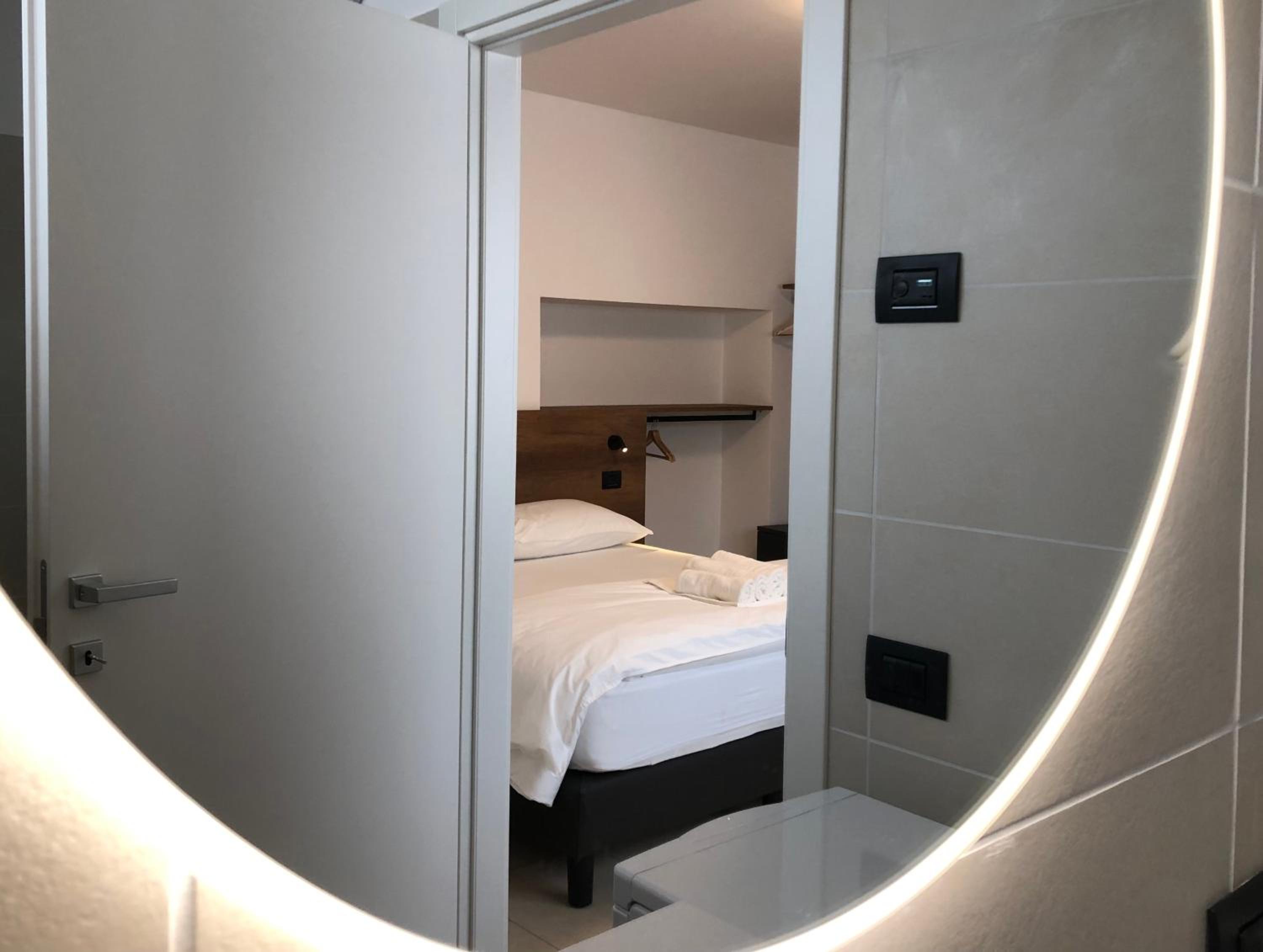 Large Double Room photo 2