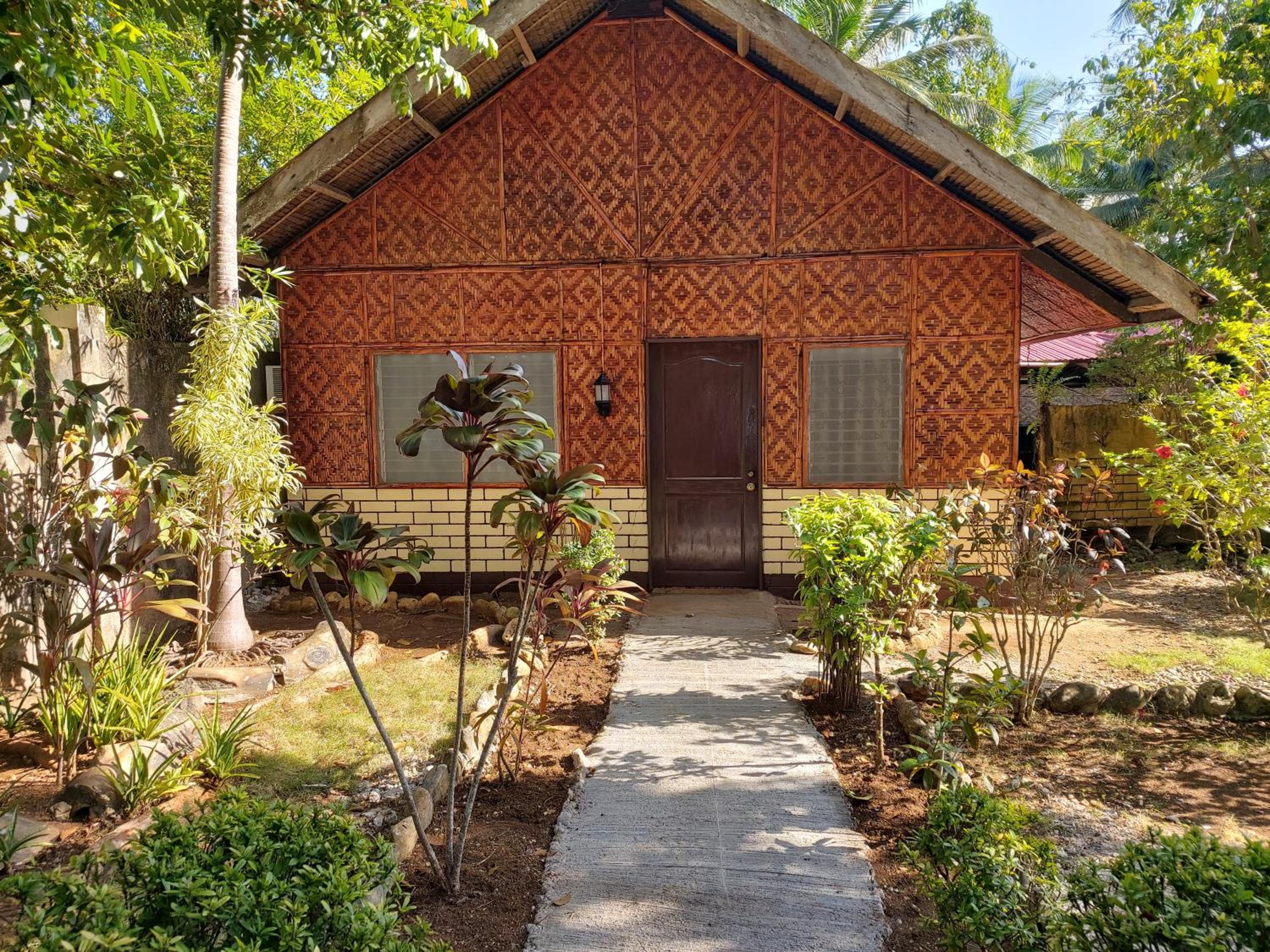 Deluxe Double or Twin Room with Garden View photo 3