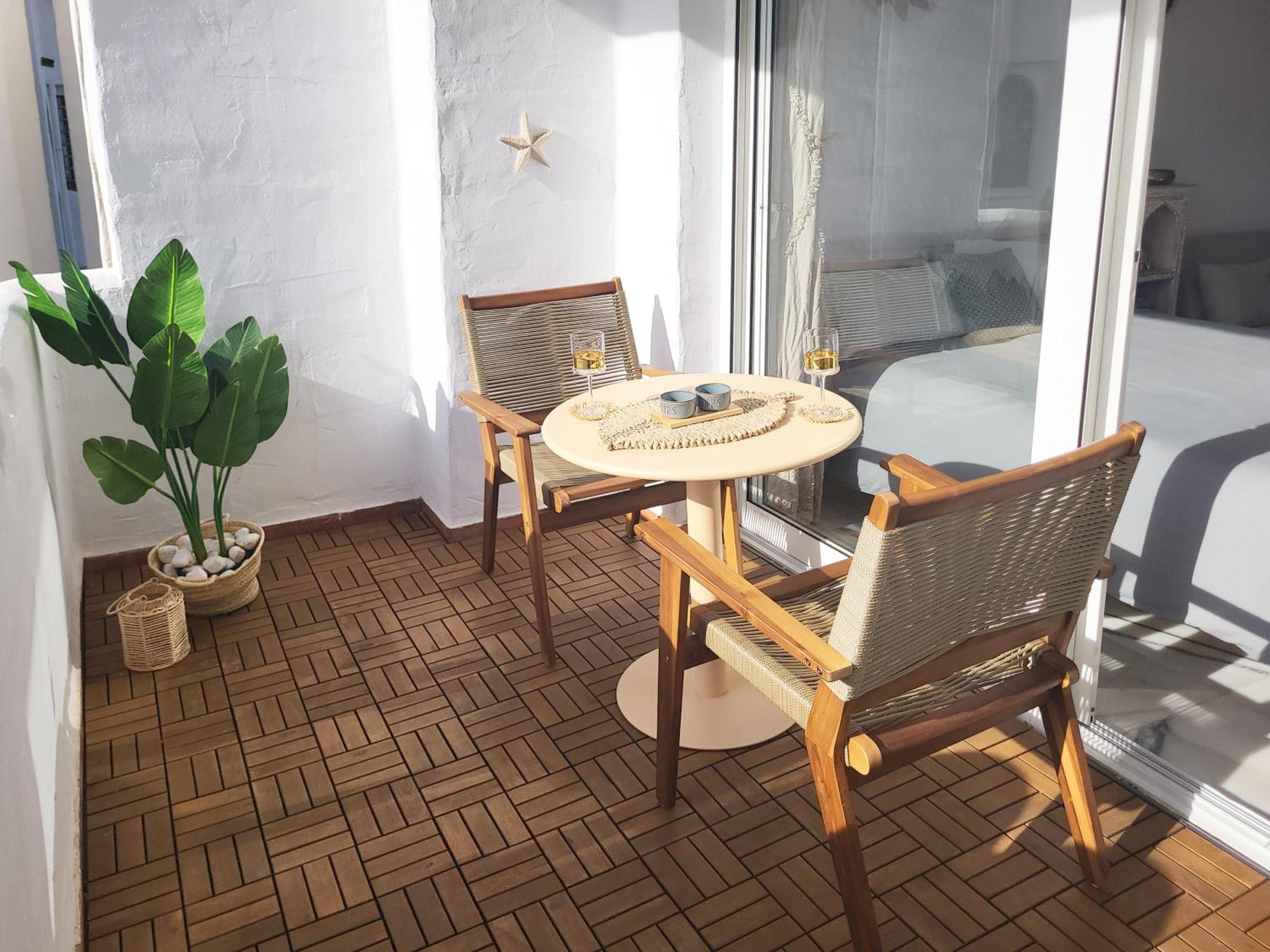 Studio with Balcony photo 2