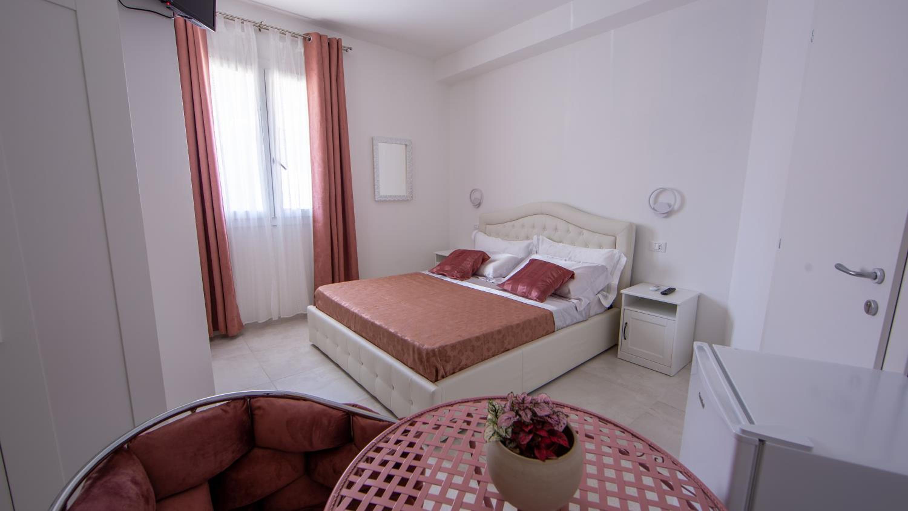 Double Room with Private Bathroom photo 1