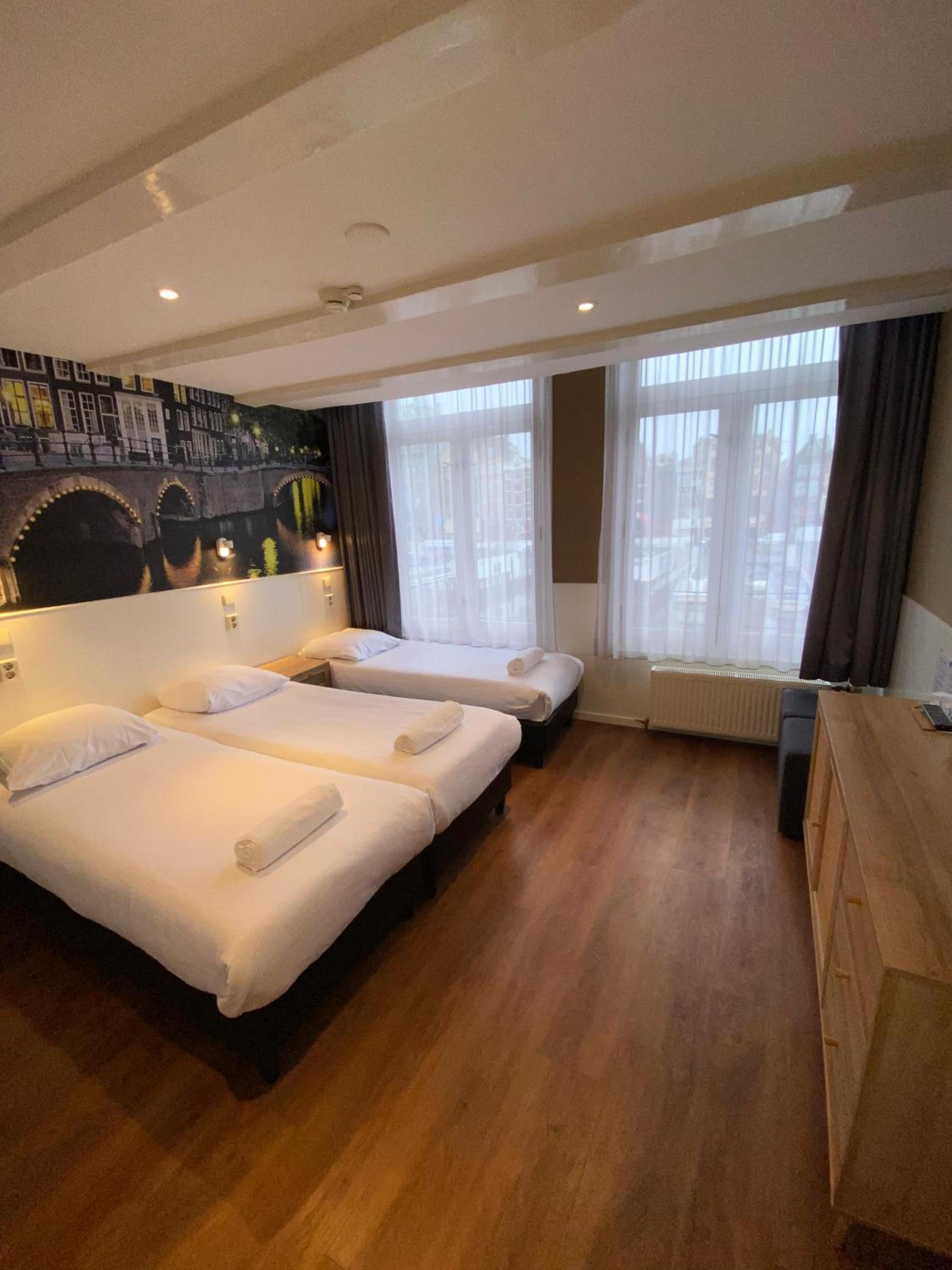 Triple Room with Canal View photo 1