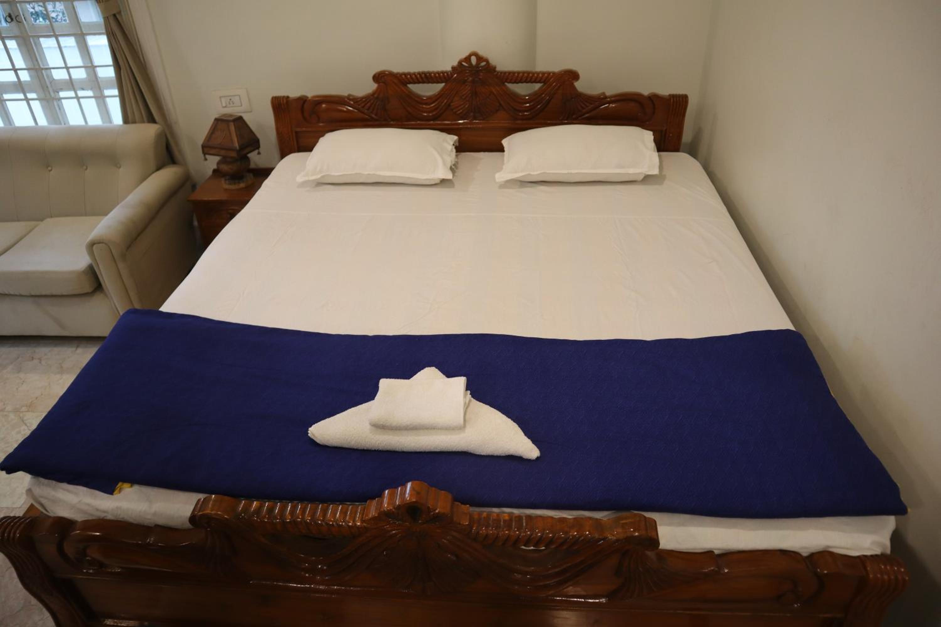 Standard Double Room photo 2