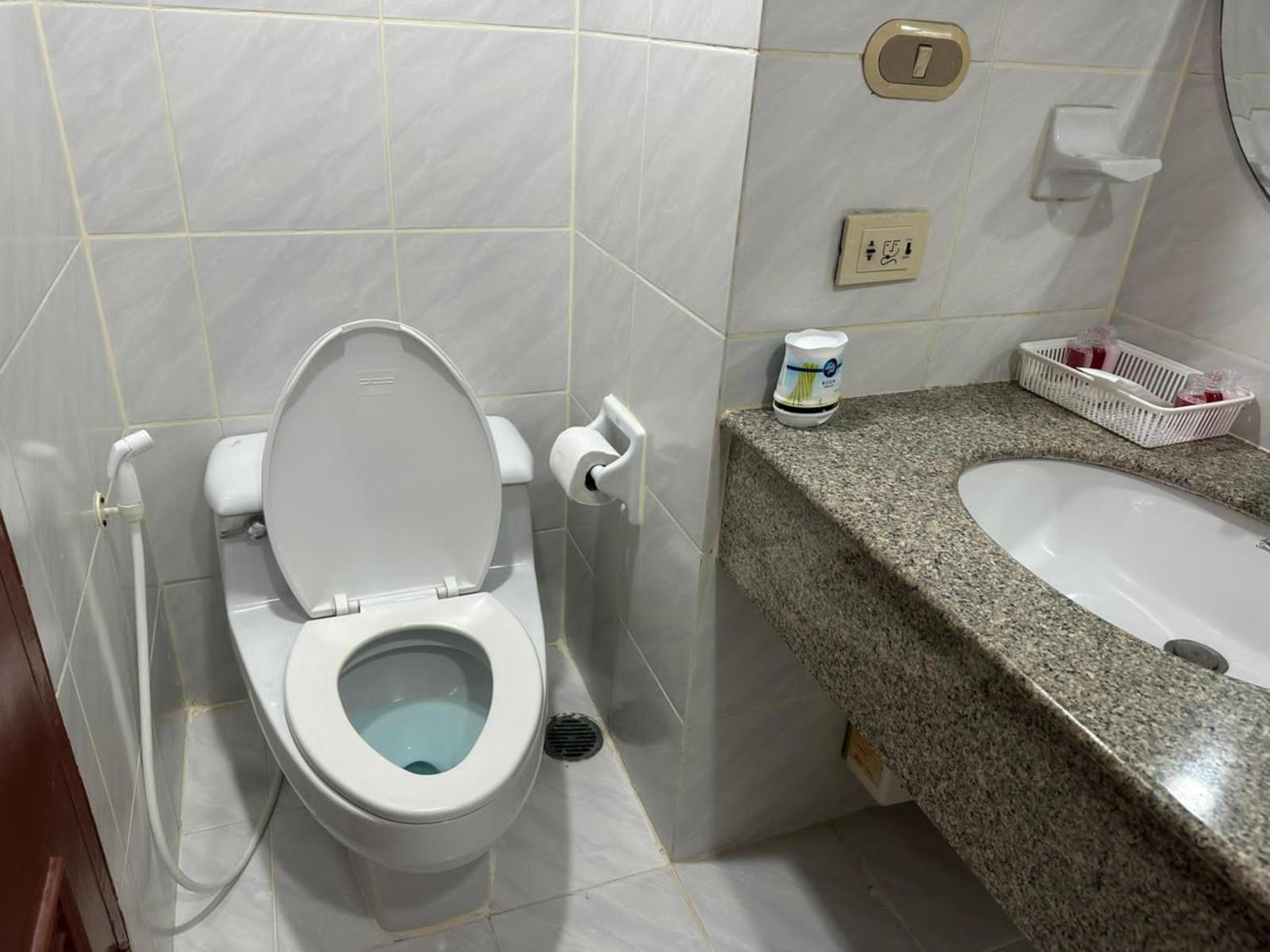 Standard Double or Twin Room photo 3