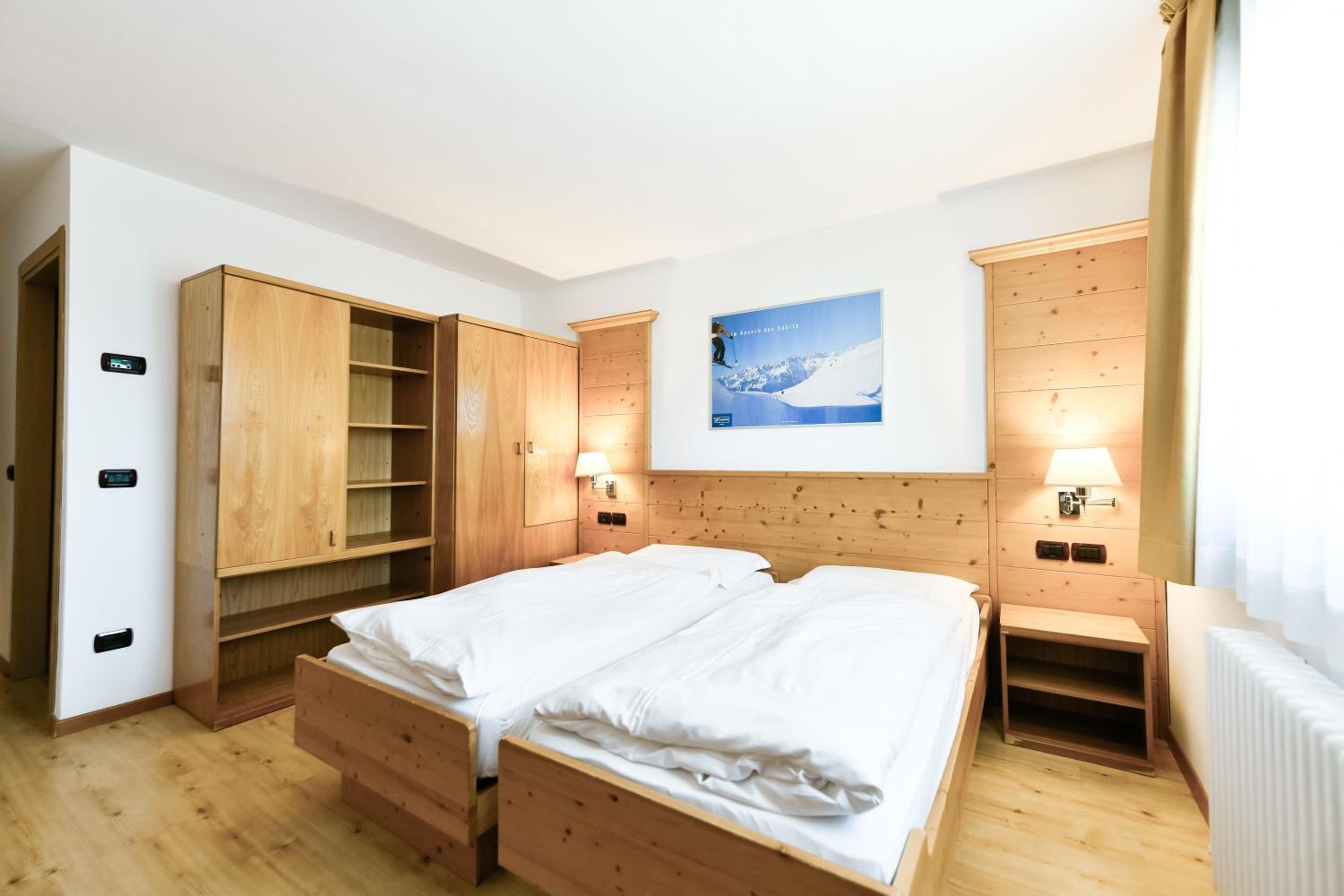 Double or Twin Room photo 2