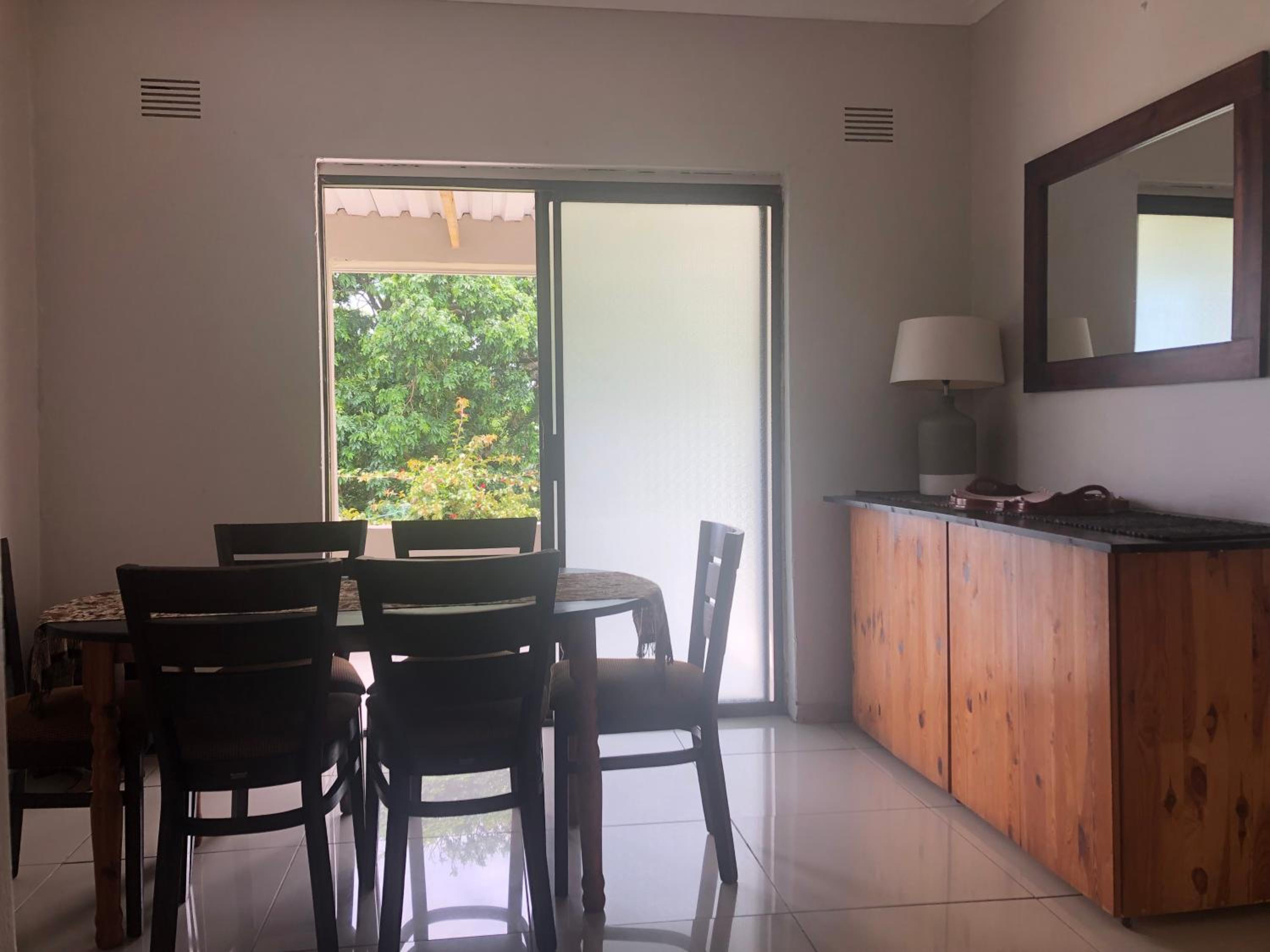 One-Bedroom House photo 3