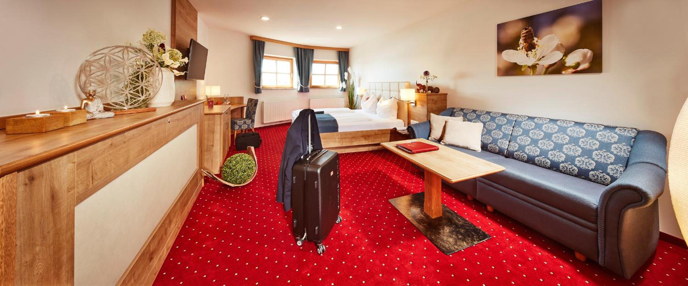 Standard Suite - Photo 5