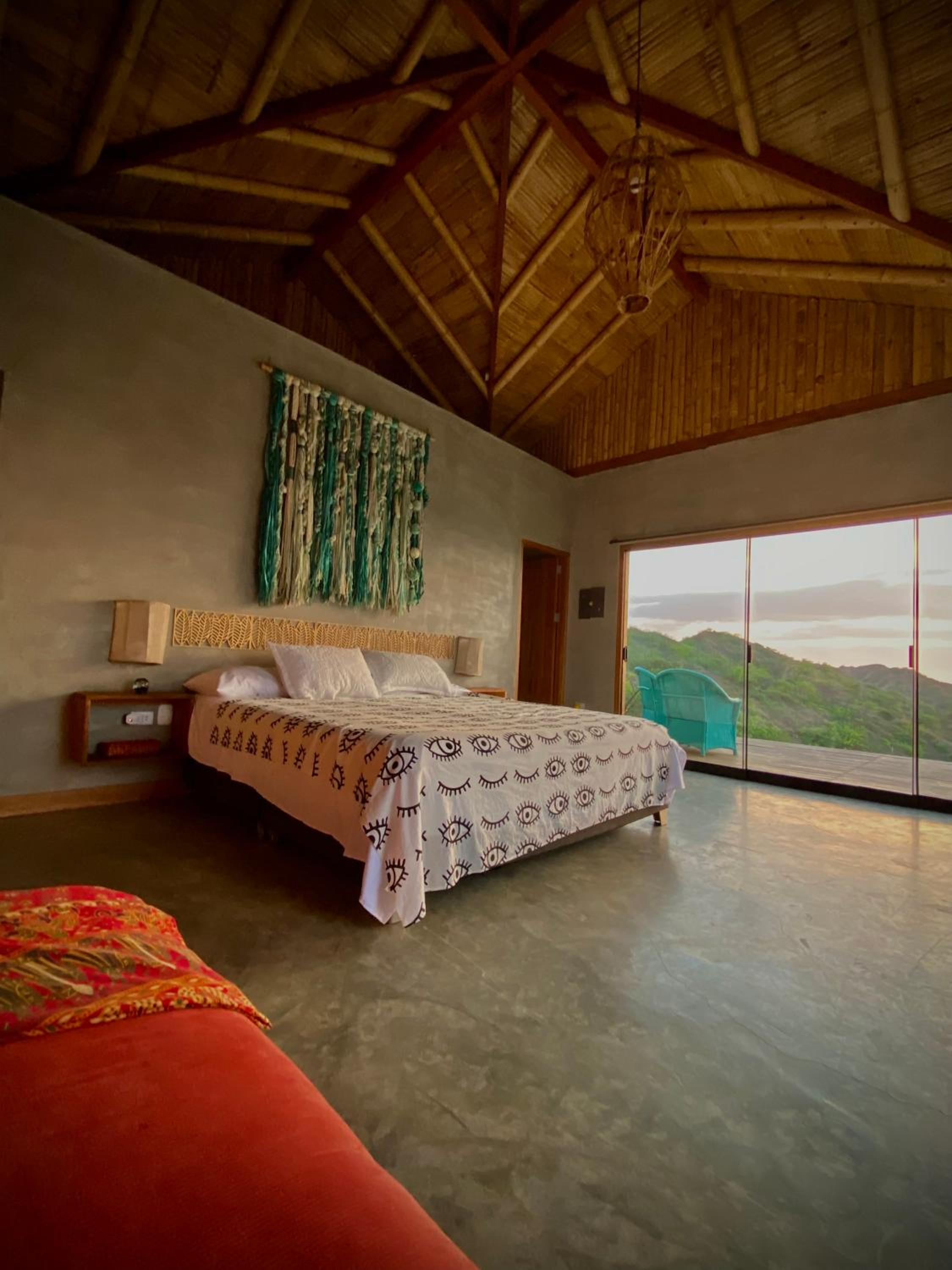 One-Bedroom House photo 1