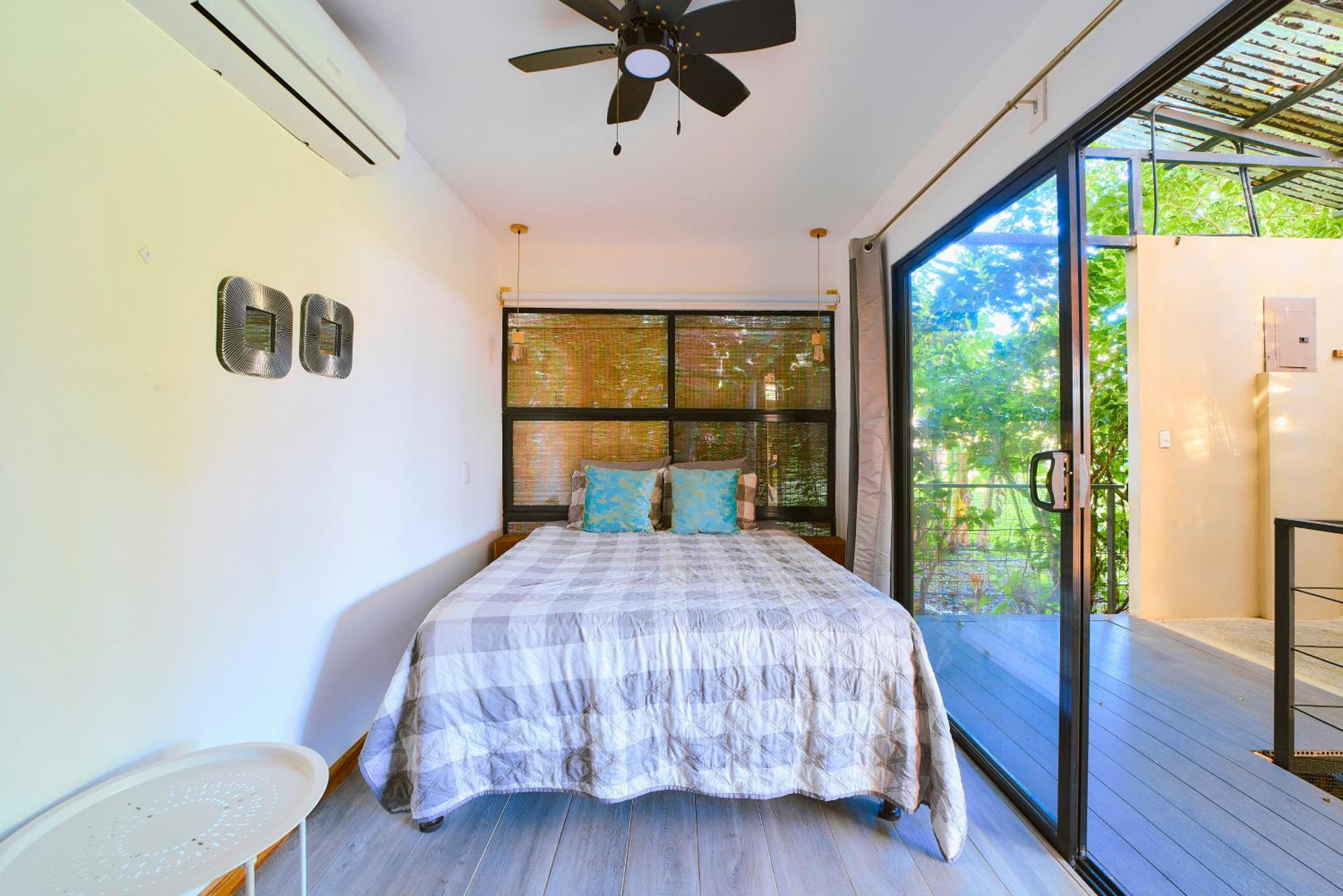 Three-Bedroom Villa photo 1