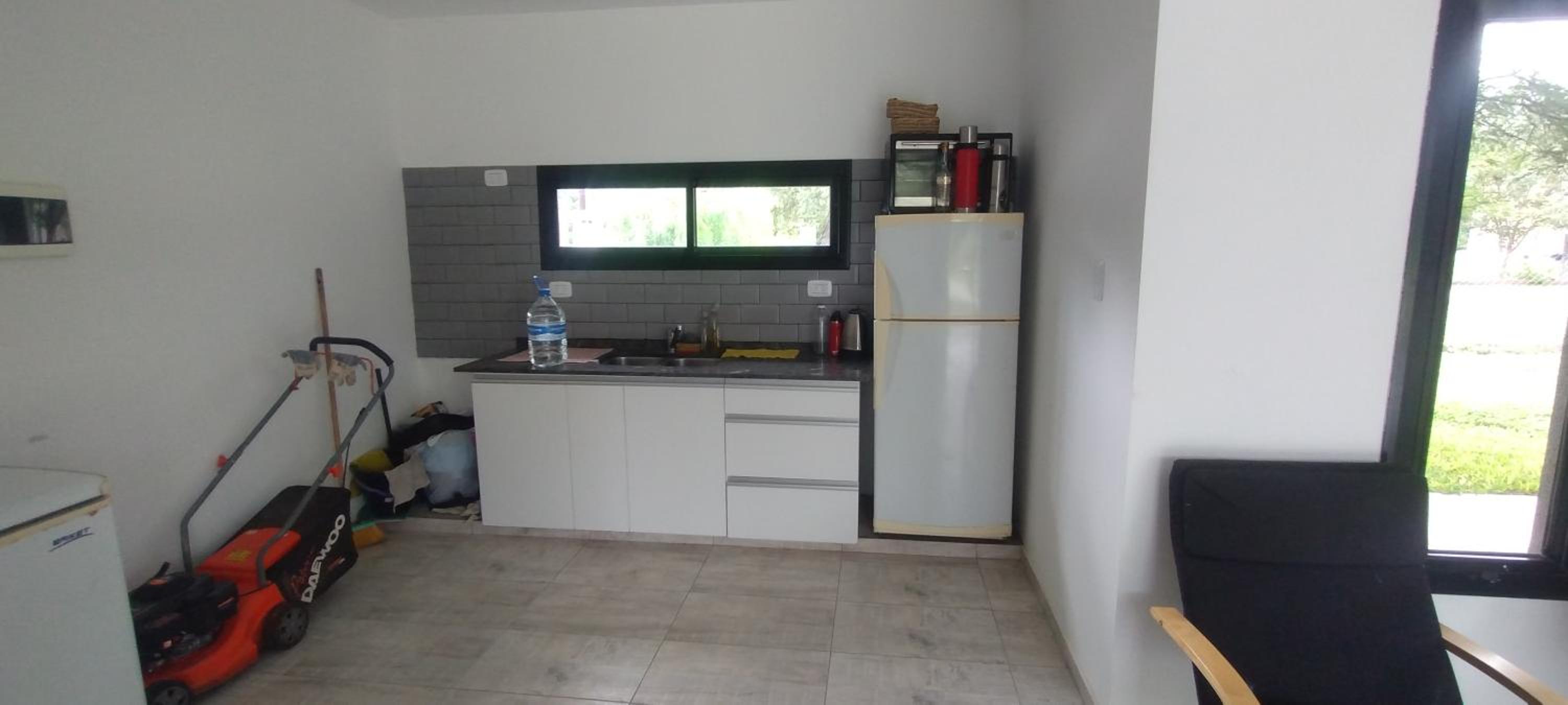 One-Bedroom House photo 2