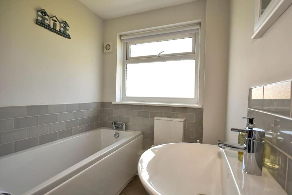 Three-Bedroom House photo 2