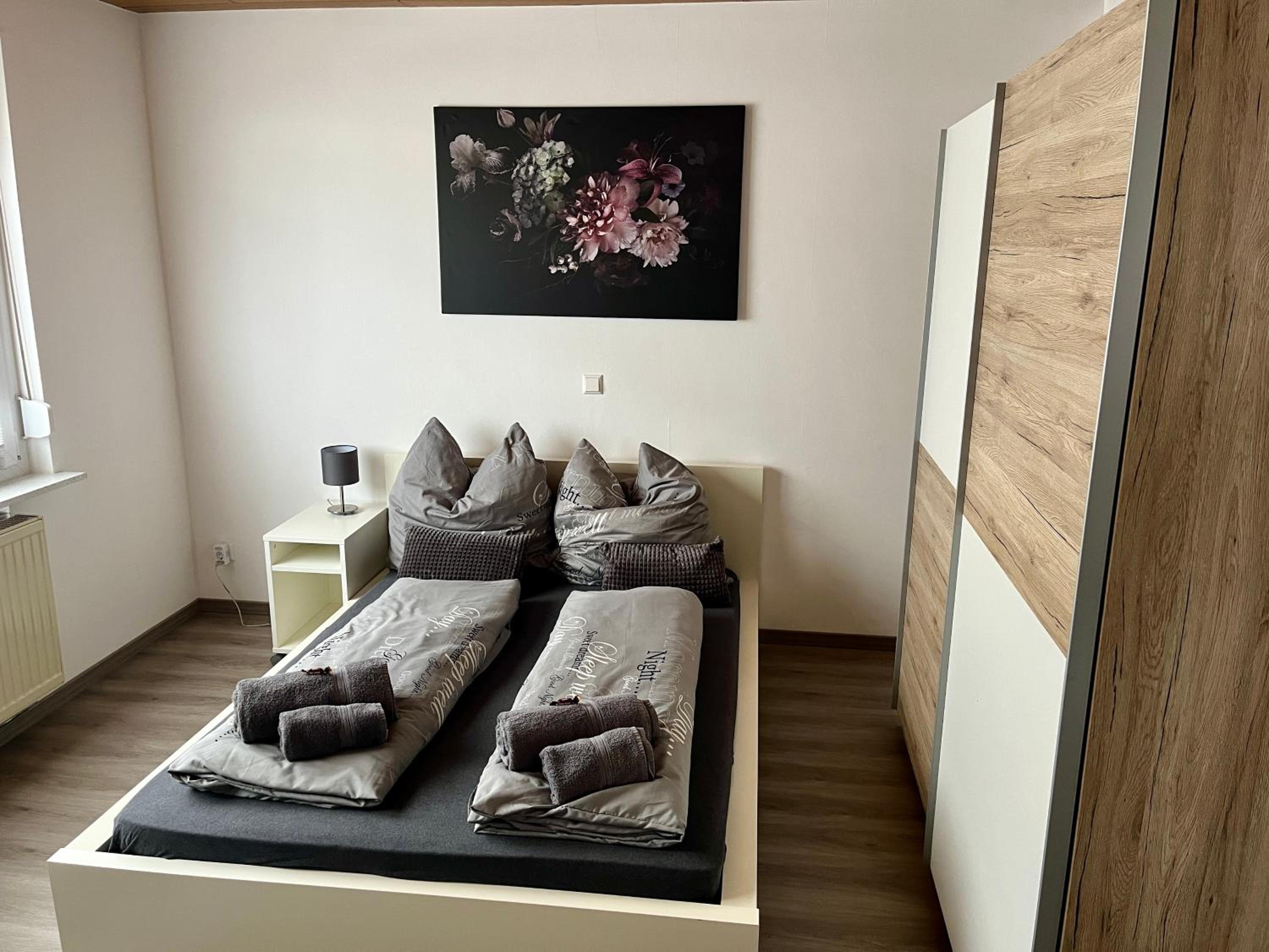 One-Bedroom Apartment photo 2