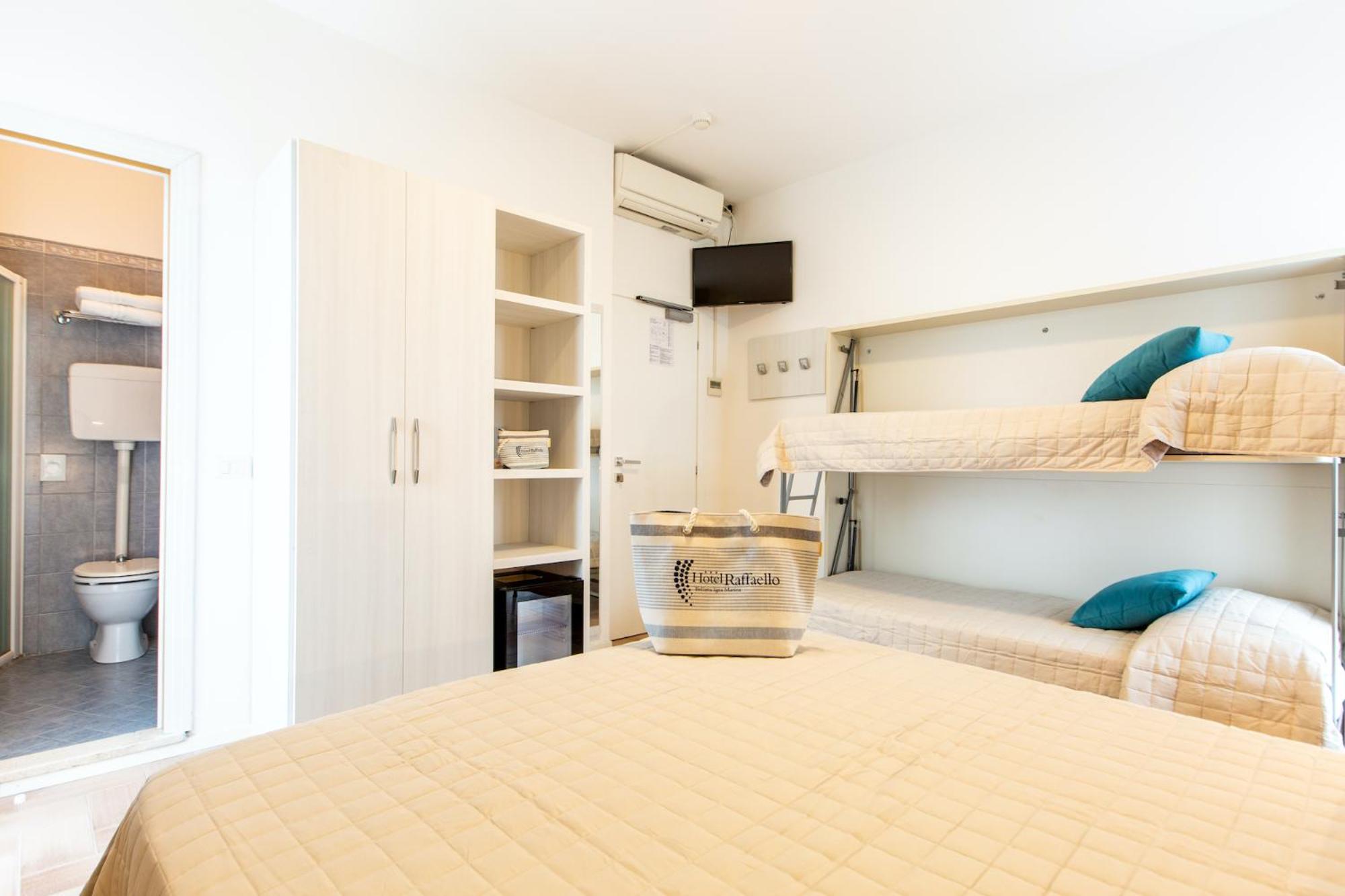 Superior Triple Room photo 1