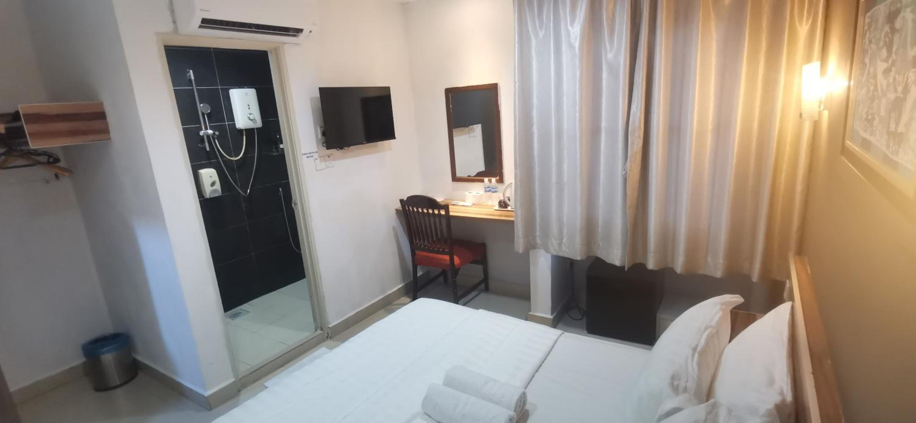Deluxe Double Room photo 3