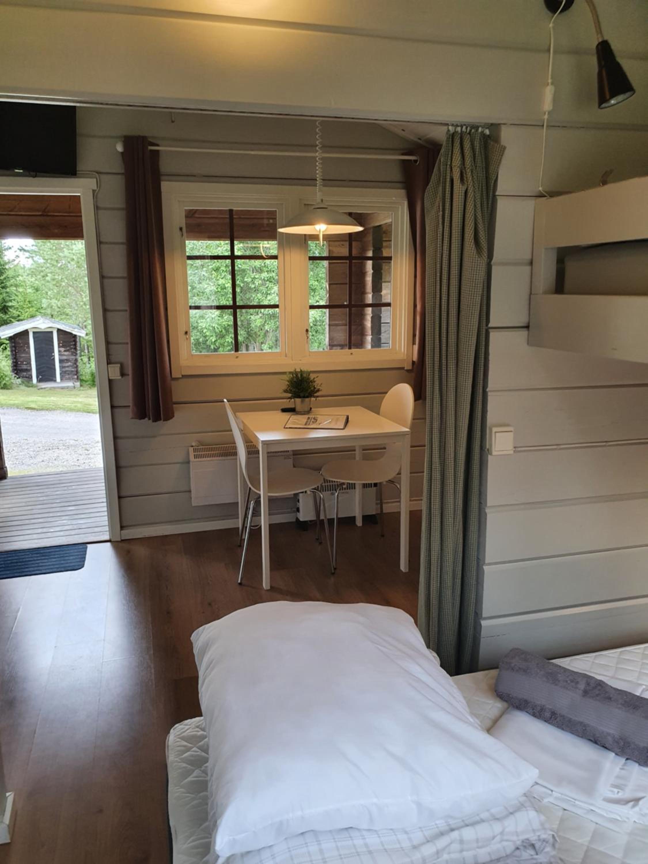 Cottage (2 Adults) - Photo 13