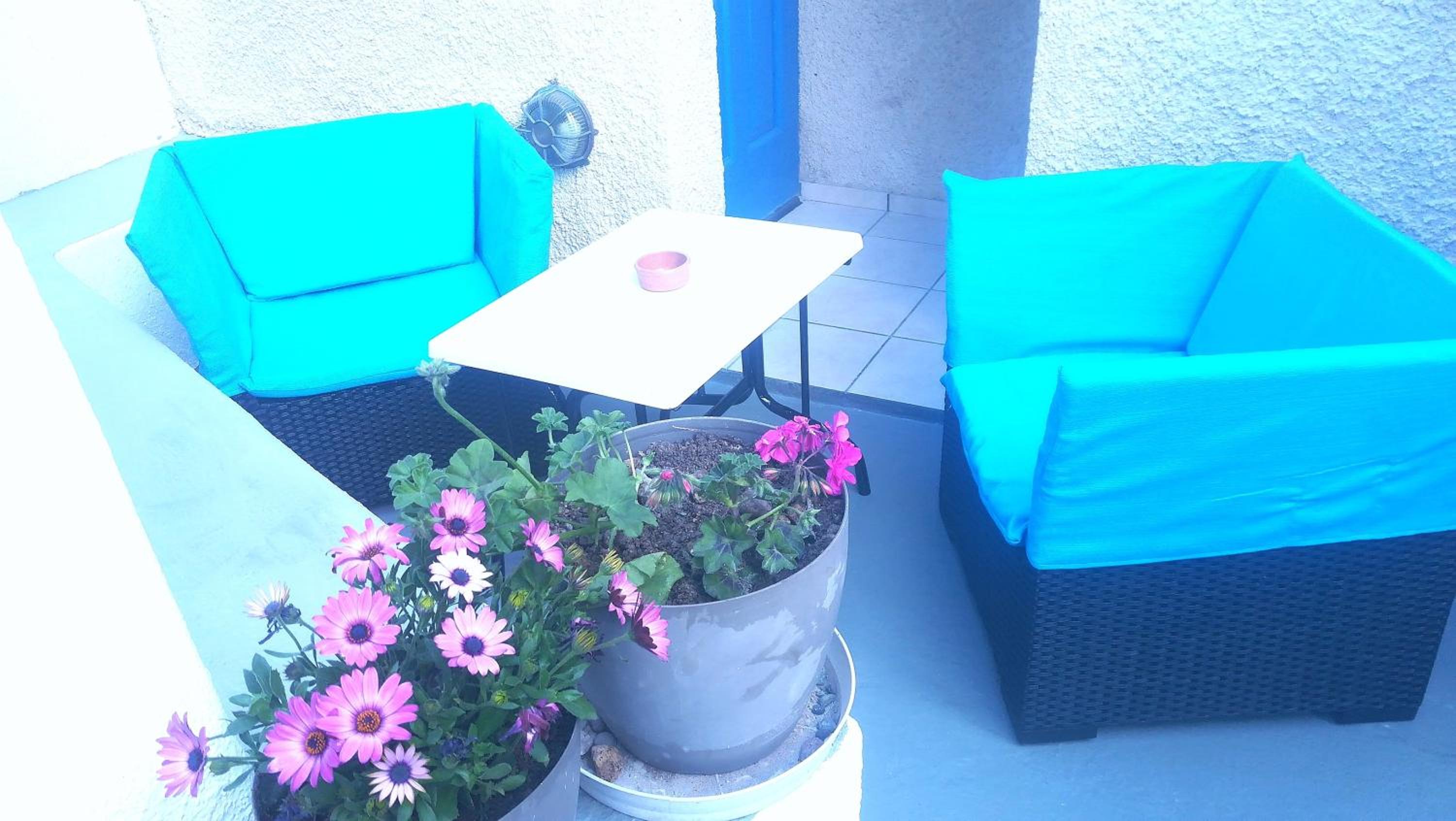 Studio - Split Level - Photo 17