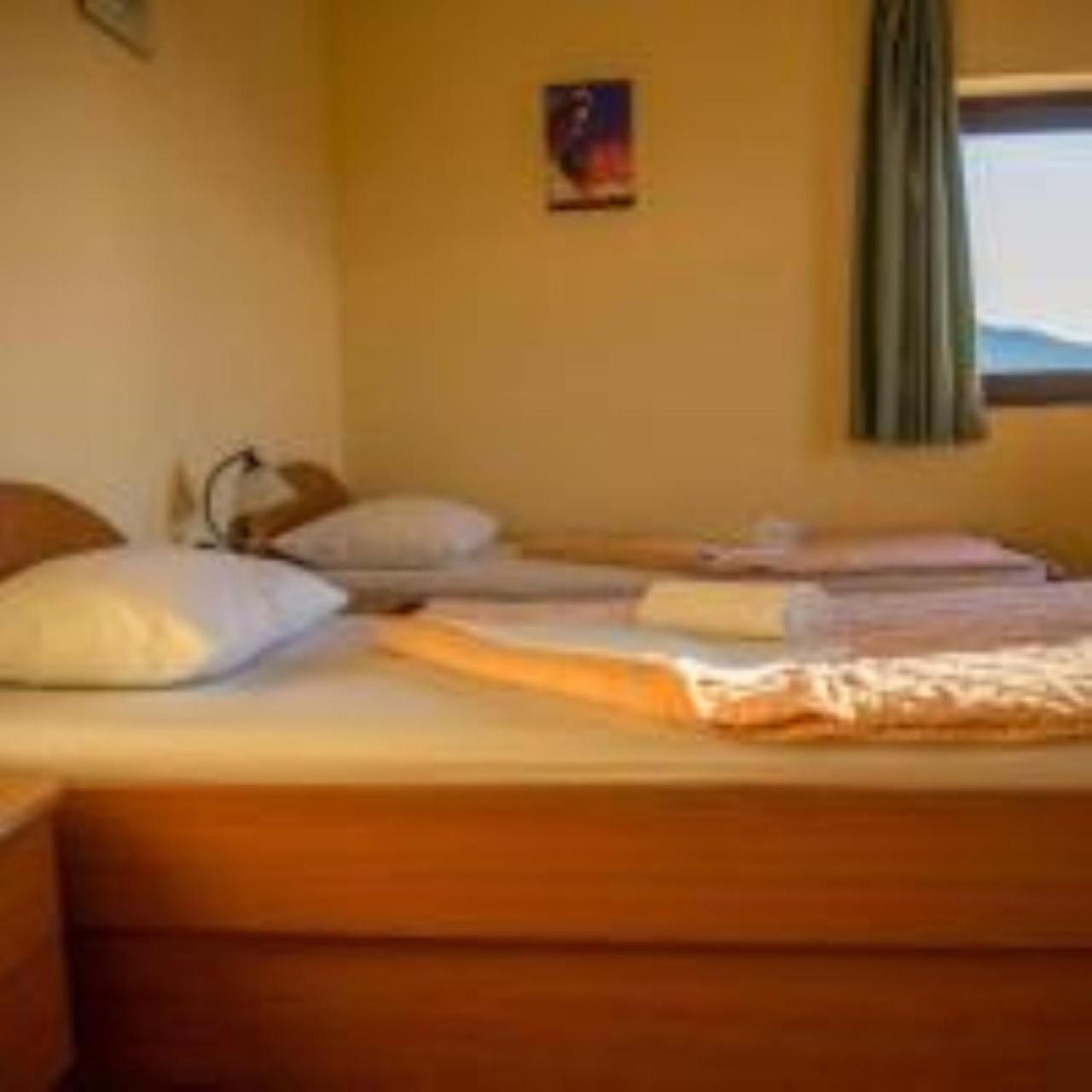 Single Room photo 1