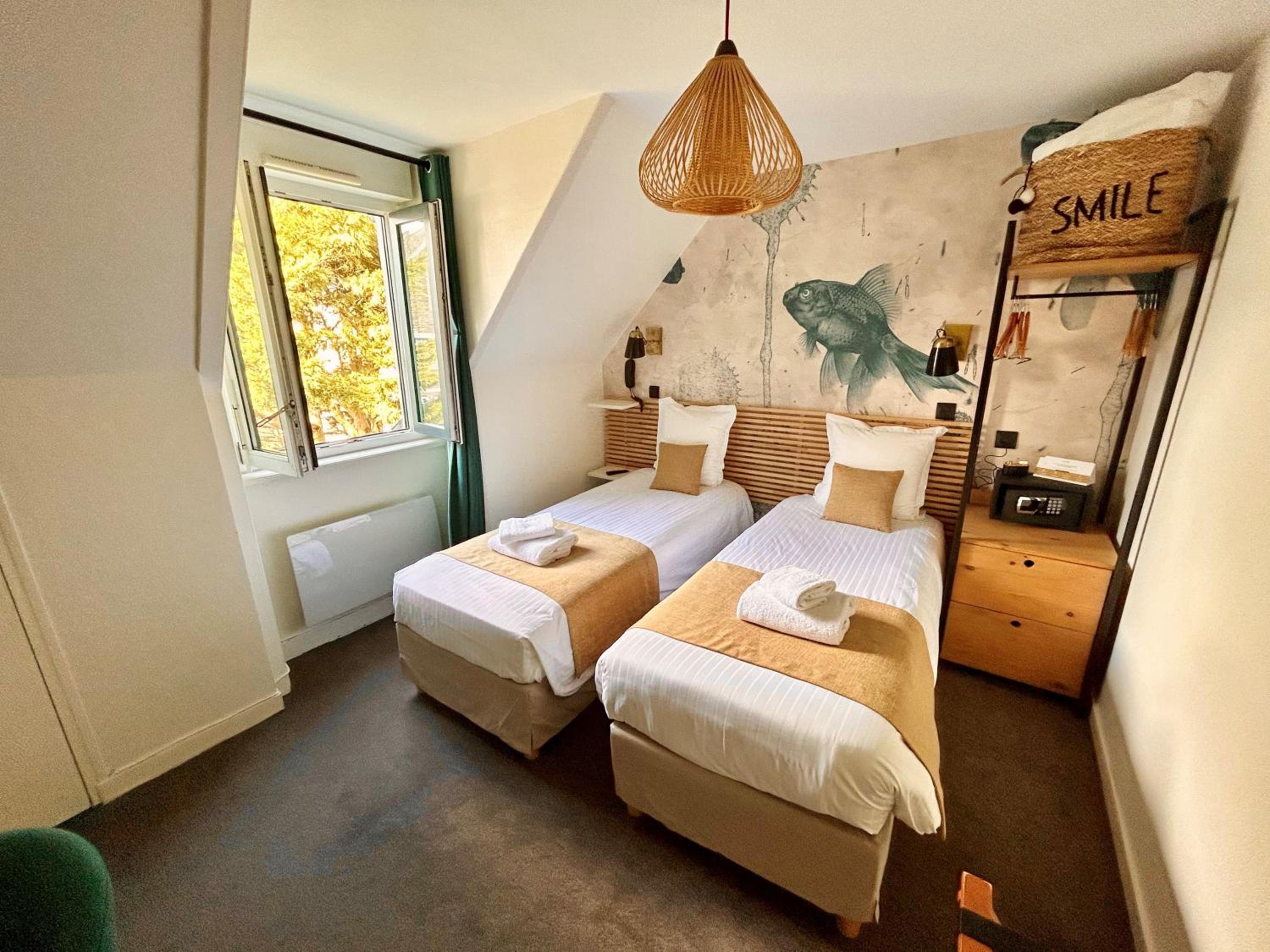 Twin Room - Courtyard View