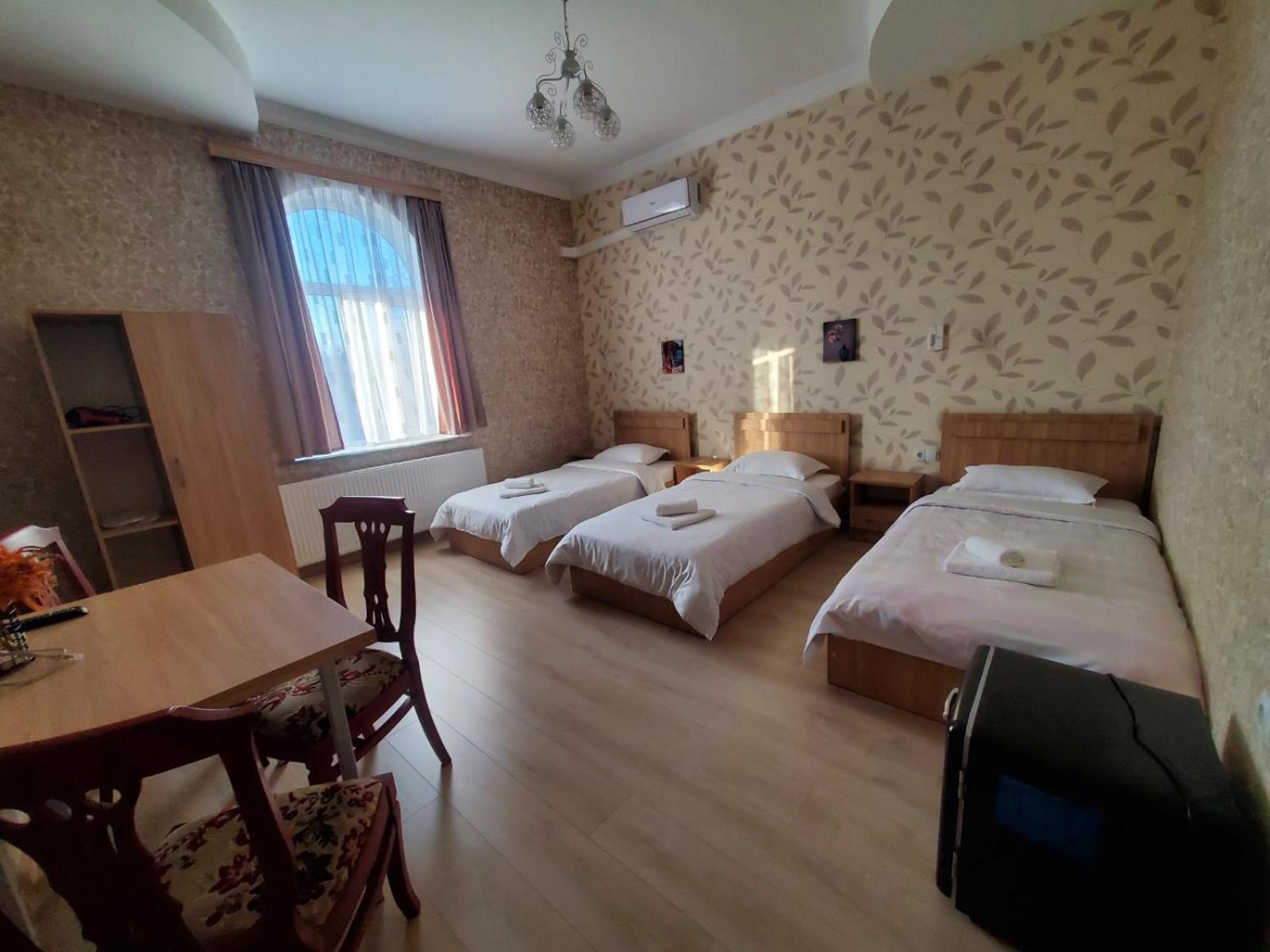 Triple Room with Private Bathroom photo 1