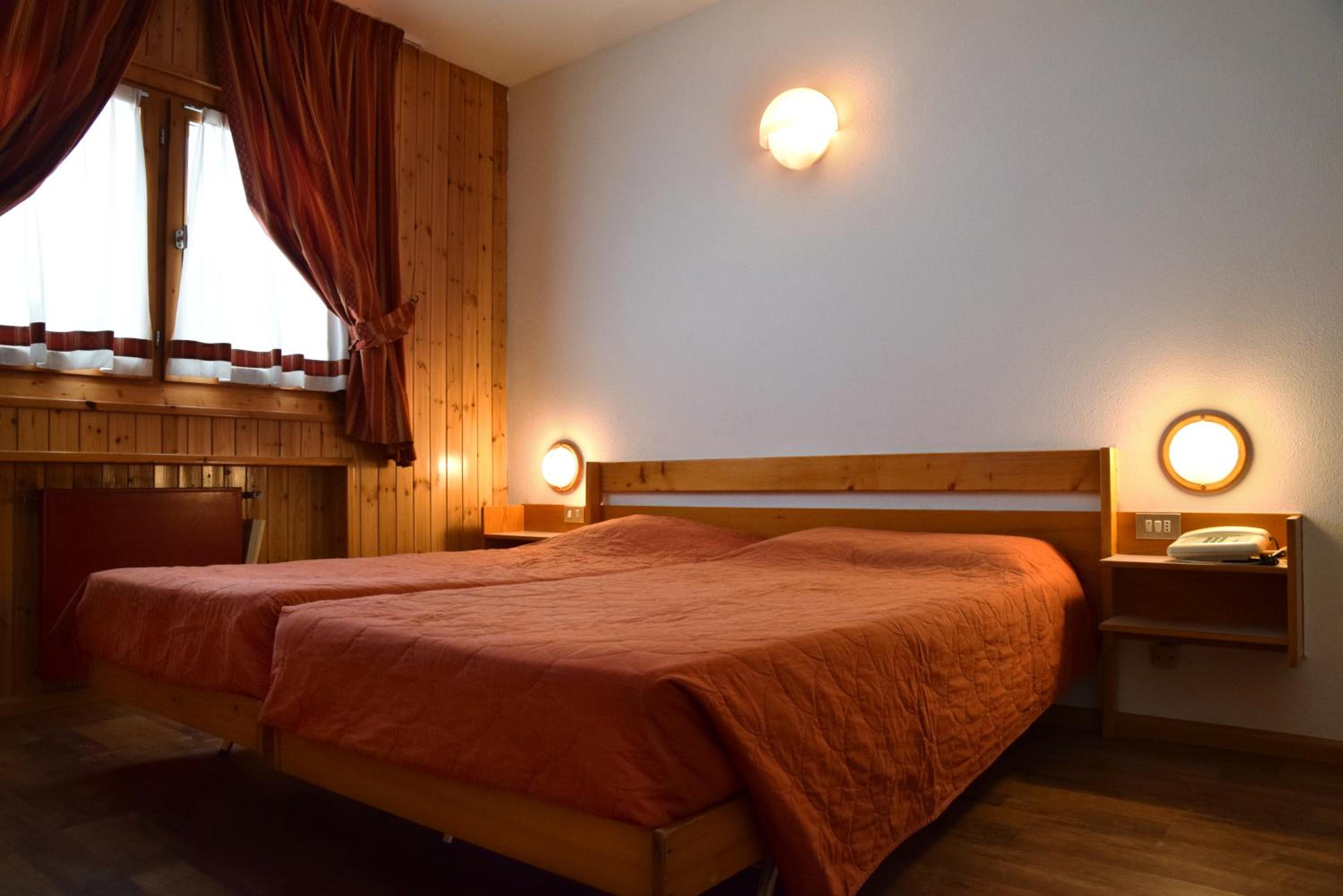 Classic Quadruple Room - Photo 1