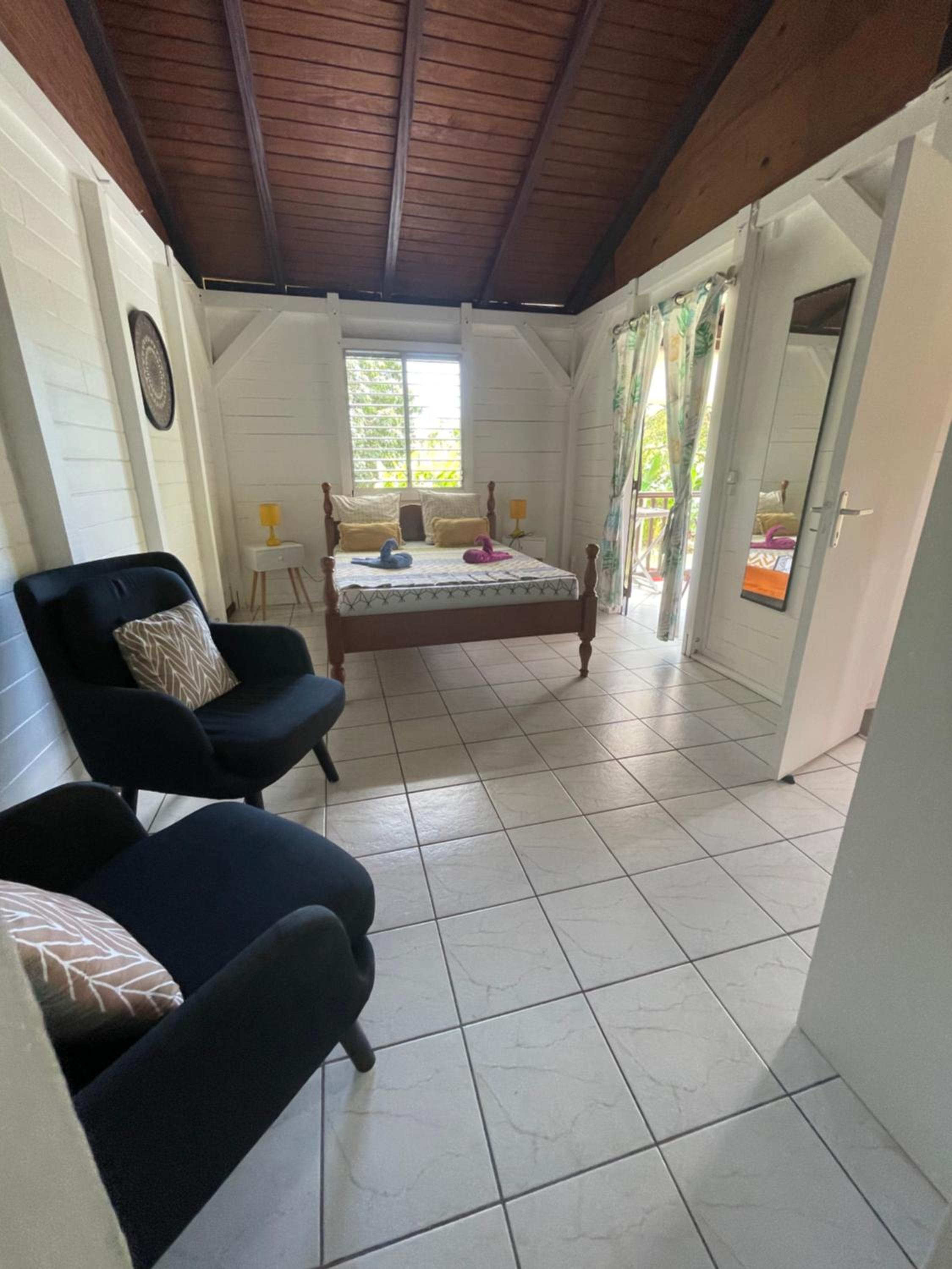 One-Bedroom Bungalow photo 1