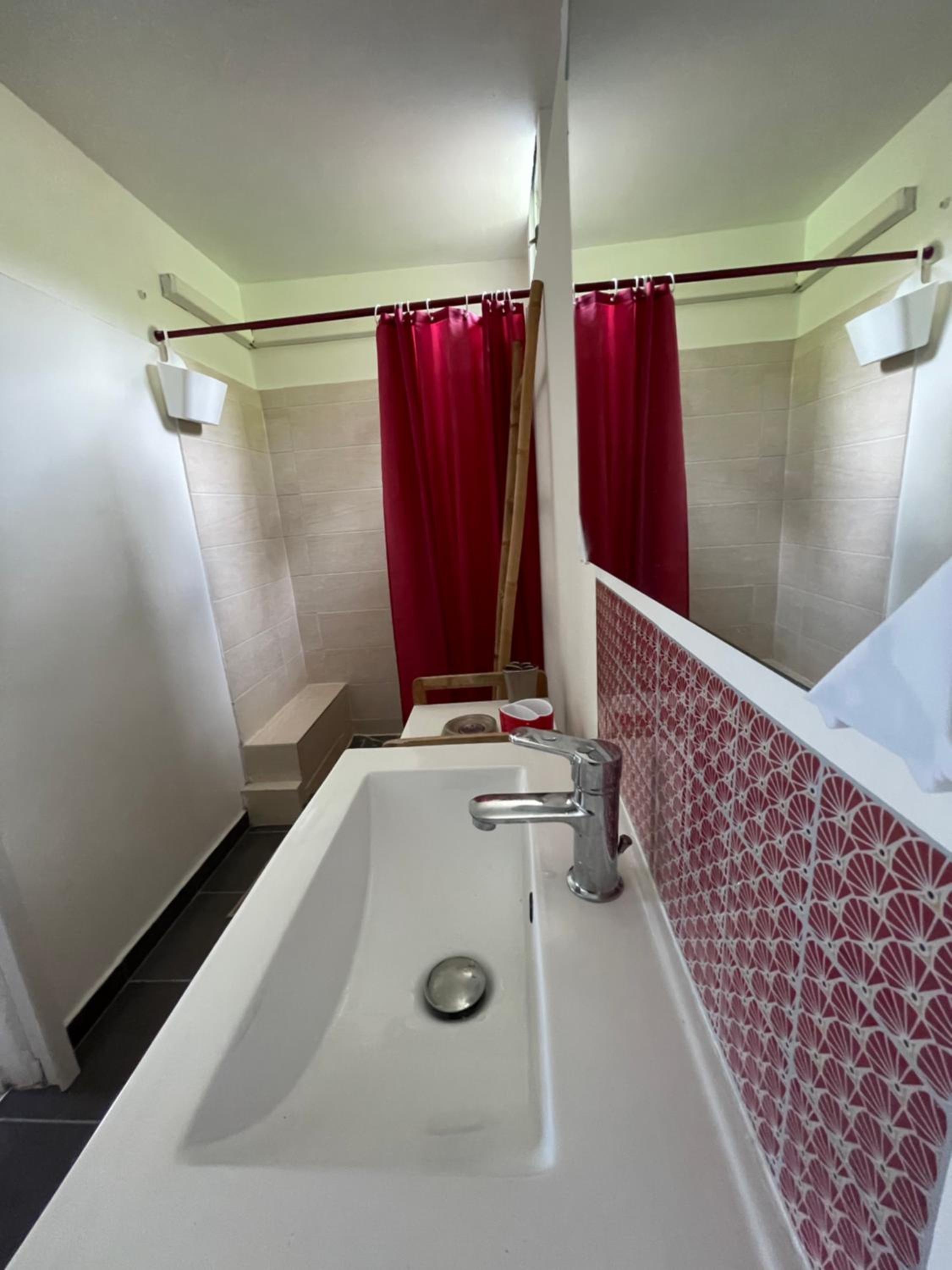 One-Bedroom Bungalow photo 2