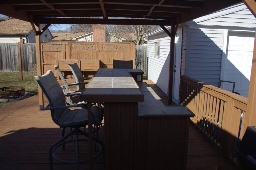 Three-Bedroom House photo 2